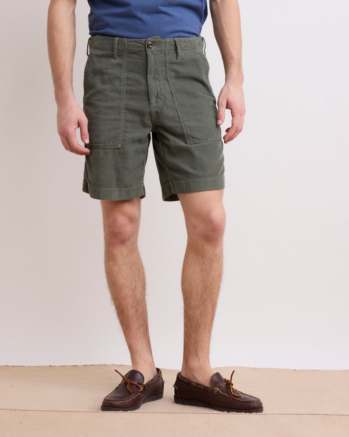 Short Homme en Velours Côtelé Vert Militaire Fatigue