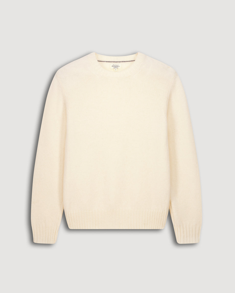 Herrenpullover mit Rundhalsausschnitt aus Shetlandwolle in Ecru - Image 3