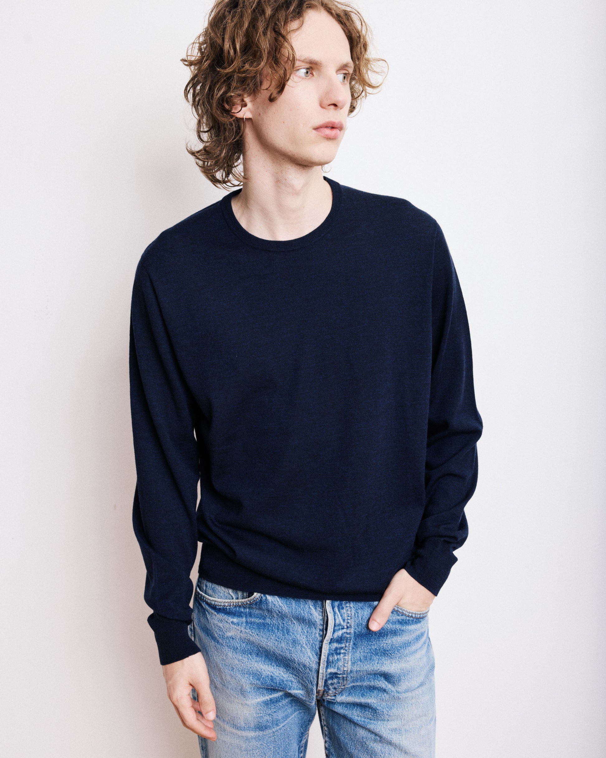Pull Col Rond Homme en Fine Laine Mérinos Bleu Marine BE94312-01
