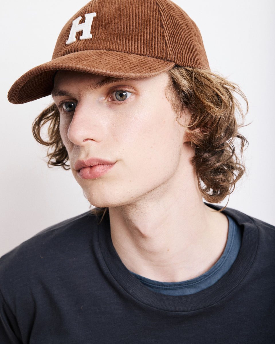 Cap H Men's Brown Corduroy Cap - Image alternative