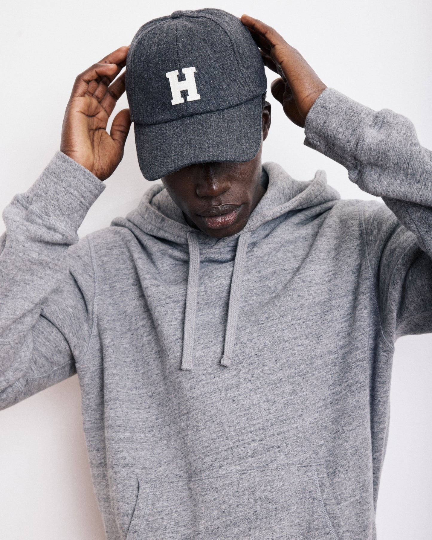 Casquette Homme en Flanelle de Laine Rayée Gris Cap H