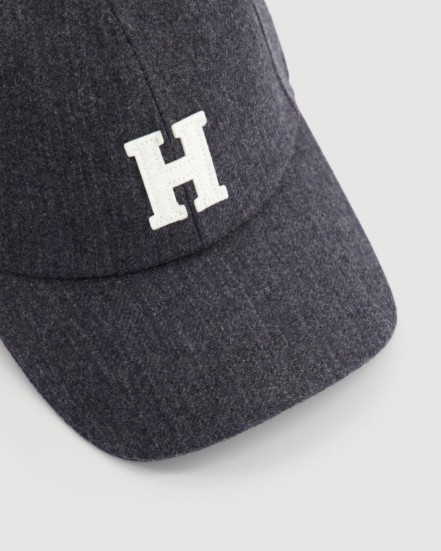 Casquette Homme en Flanelle de Laine Rayée Gris Cap H