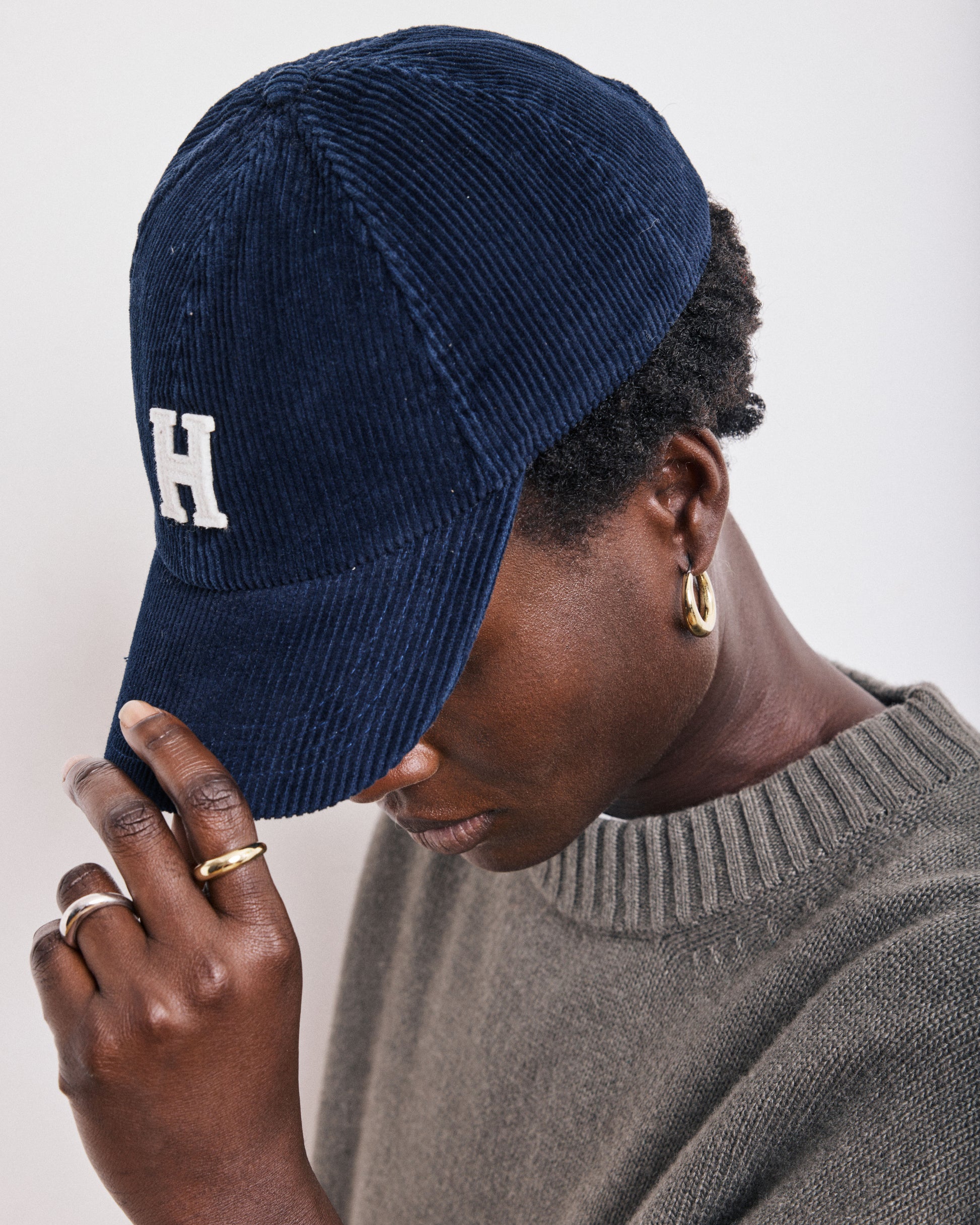 Casquette Femme en Velours Côtelé Bleu Marine Cap H