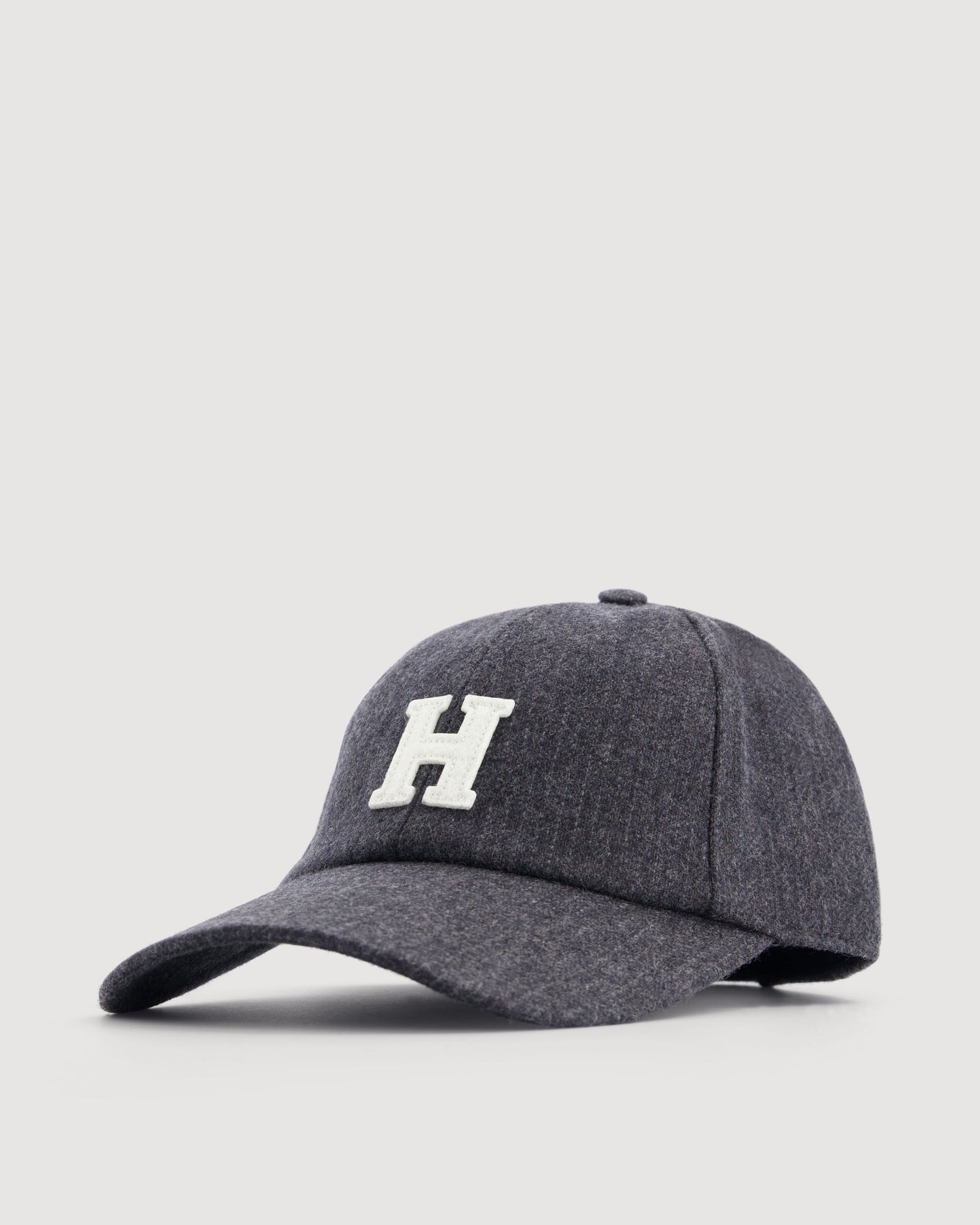 Casquette Femme en Flanelle de Laine à Rayures Gris Anthracite Cap H