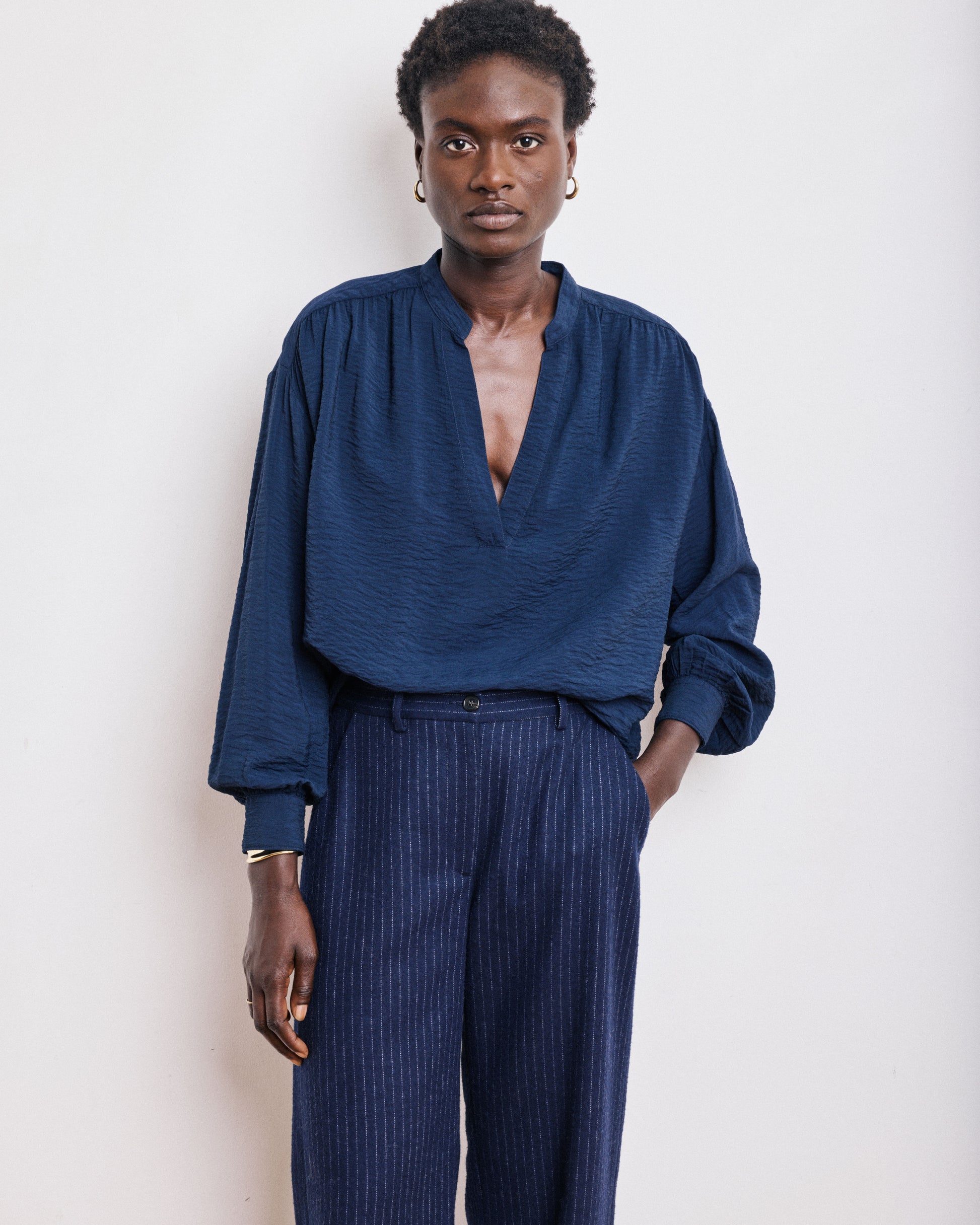 Blouse Femme en Viscose Froissée Bleu Marine Calo