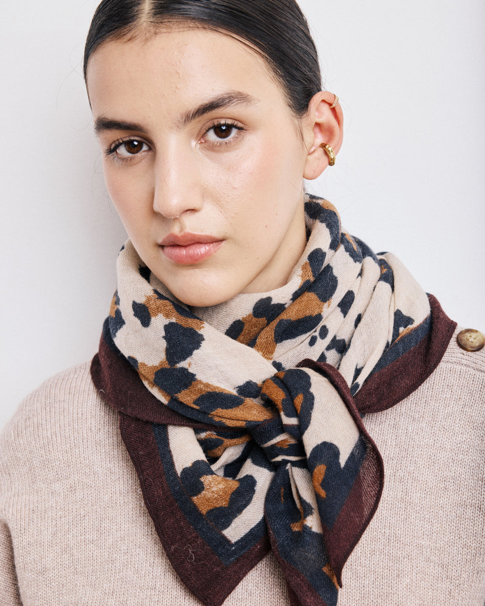 Leopard Women's Beige & Brown Printed Wool Scarf - Image alternative