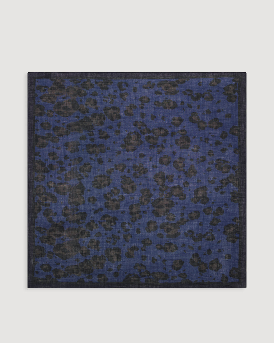 Echarpe Femme en Laine Imprimé Bleu Léopard - Image 3