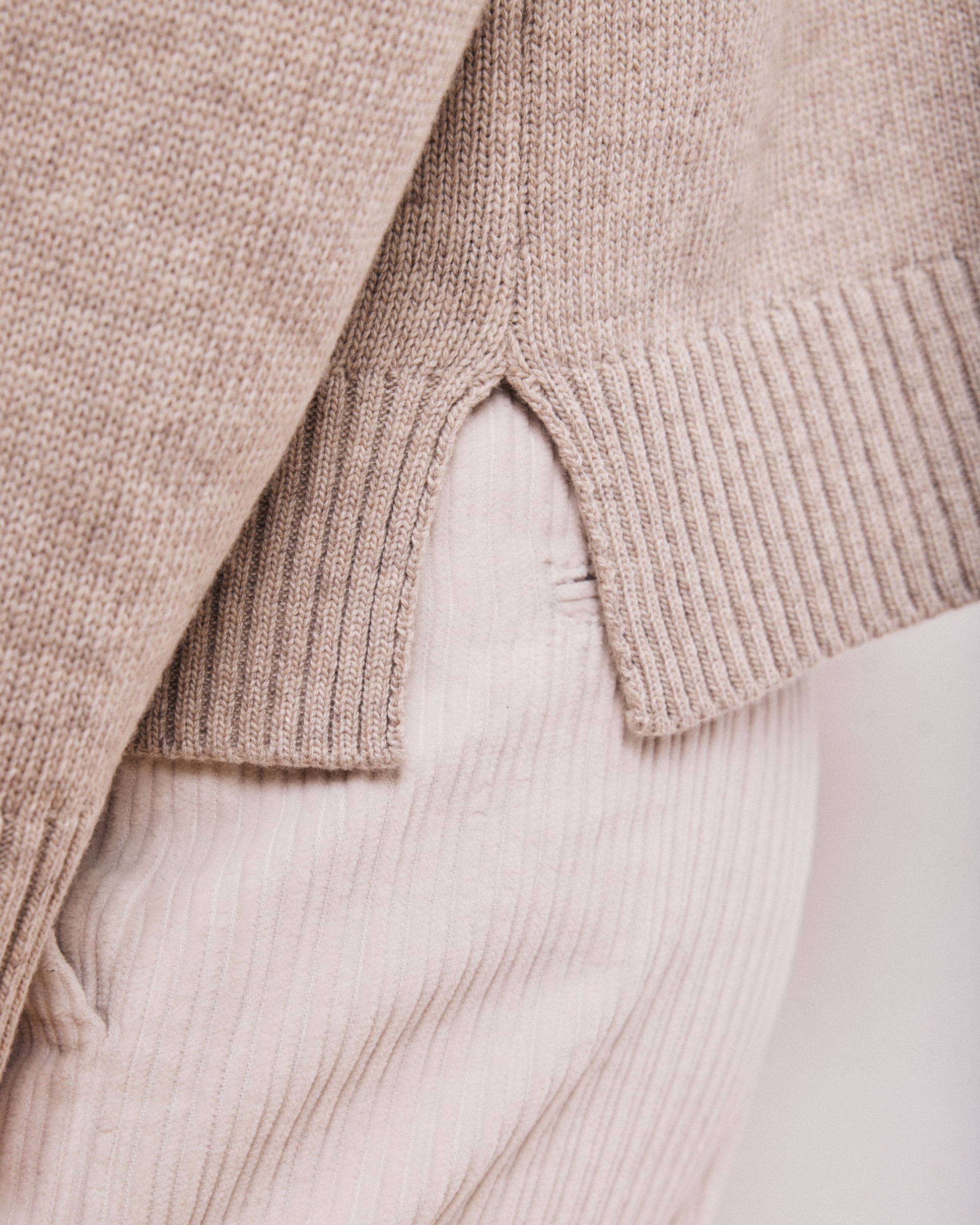 Pull Femme en Laine, Viscose & Cachemire Beige Mystic