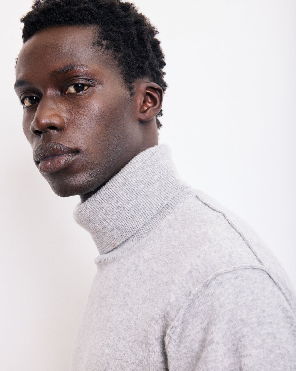 Pull Col Roulé Homme en Laine & Cachemire Gris chiné - Image alternative