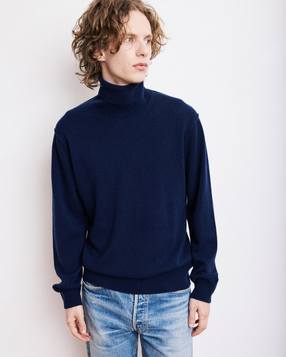 Pull Col Roulé Homme en Laine & Cachemire Bleu Marine - Image alternative