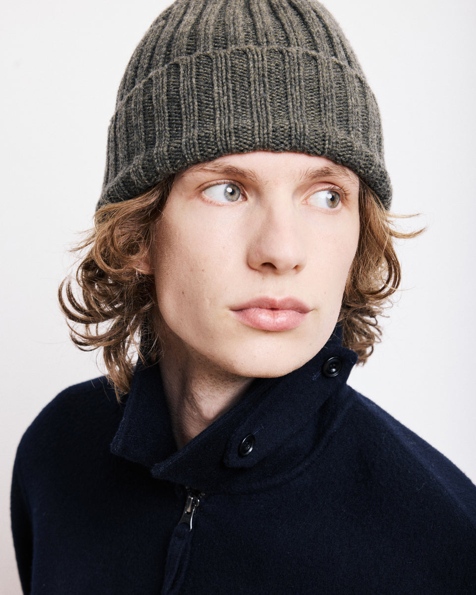 Bonnet Homme en Laine & Cachemire Vert Militaire - Image alternative