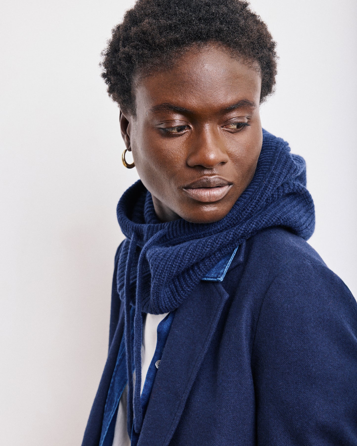 Cagoule Femme en Laine & Cachemire Bleu Marine Mellon