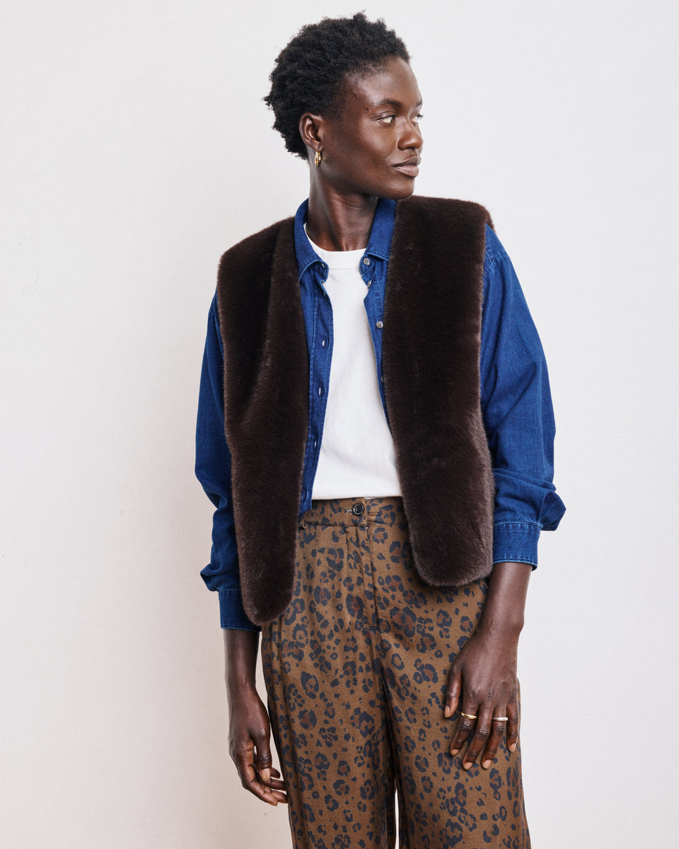 Vobby Women's Chocolate Faux Fur Vest - Image principale