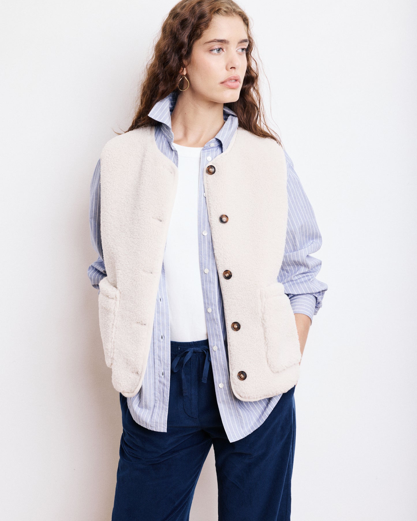 Gilet Femme en Fausse Fourrure Bouclée Ecru Veon