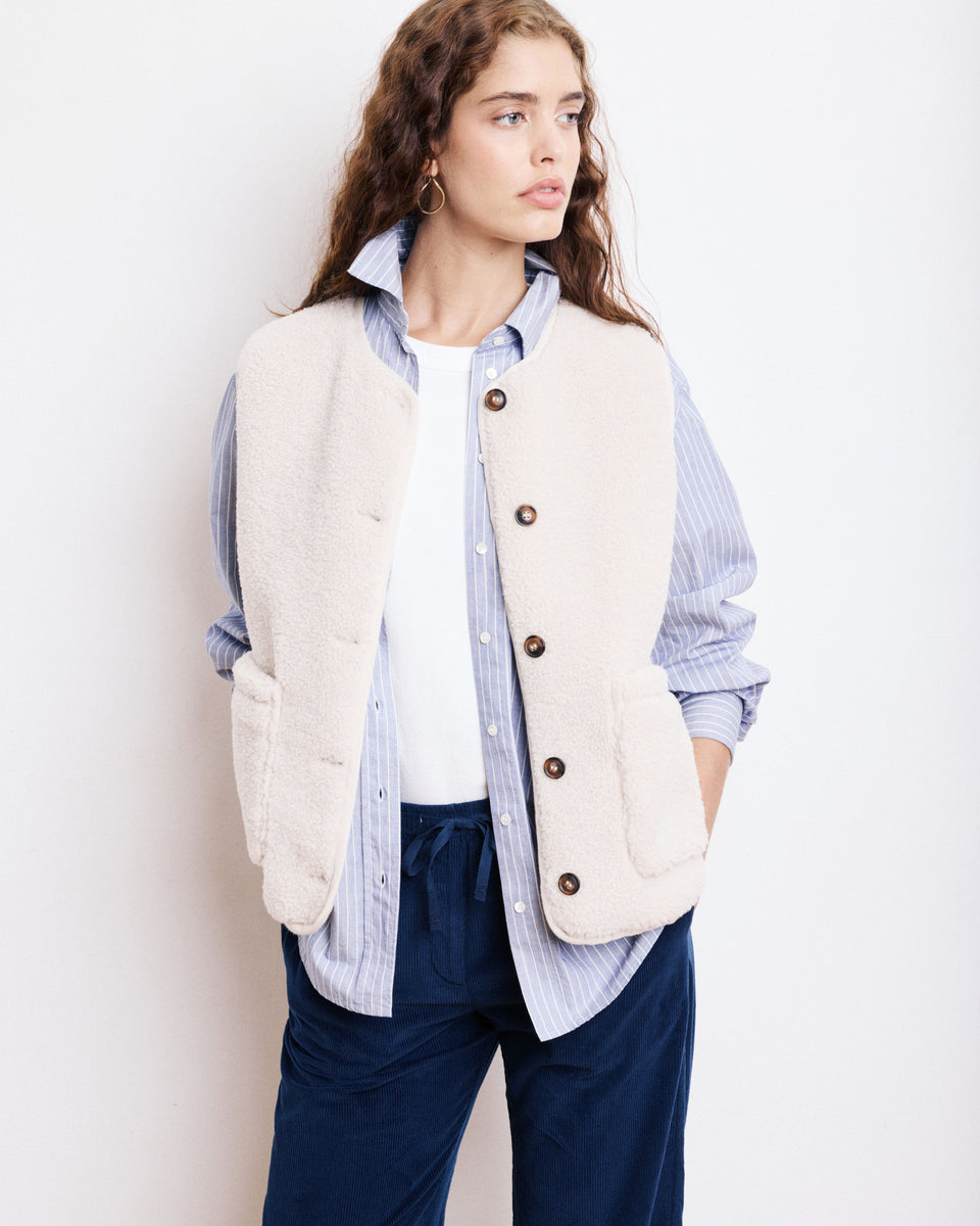 Veon Women's Off-White Curly Faux Fur Vest - Image alternative