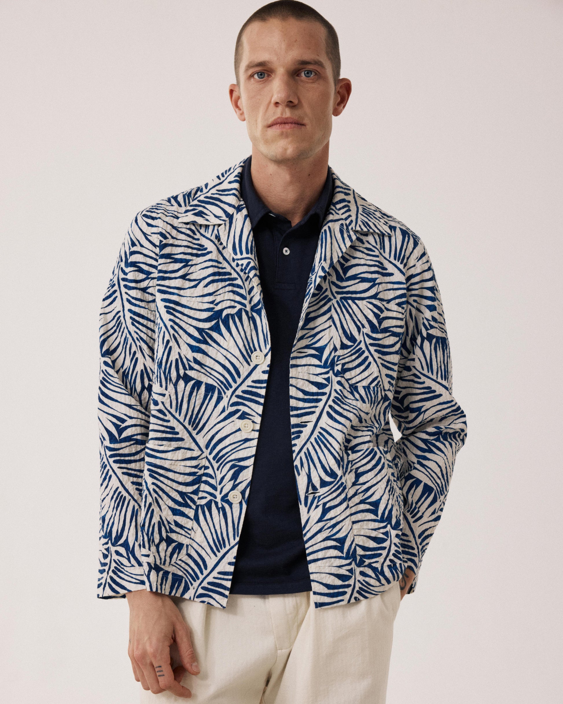 Chaqueta de hombre de Algodón con estampado tropical azul Perry BF18108-01