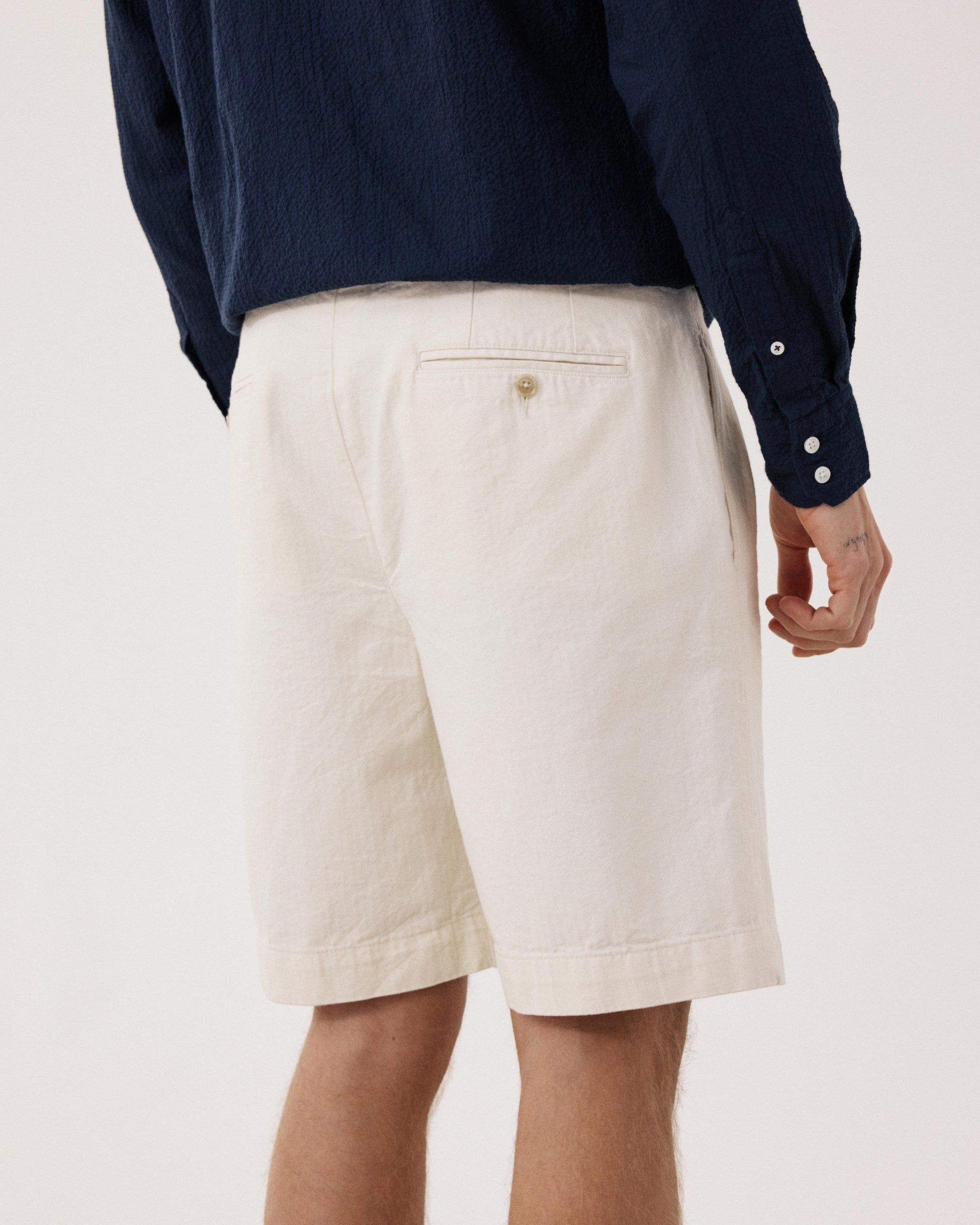 Short Homme en Coton à Chevrons Ecru Trunk BF52110-01