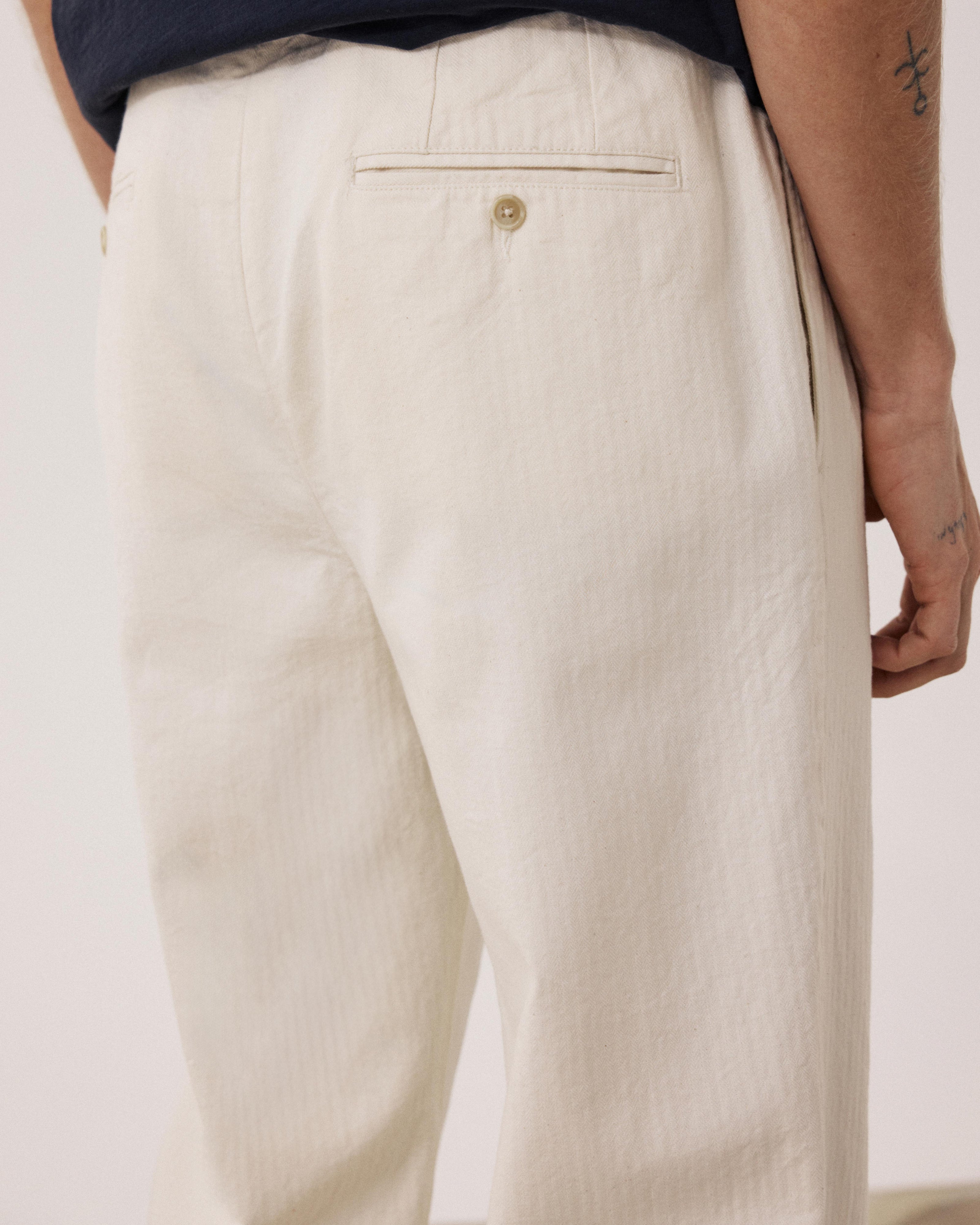 Men's Off-white Herringbone Cotton Pants Trunk BF53110-01