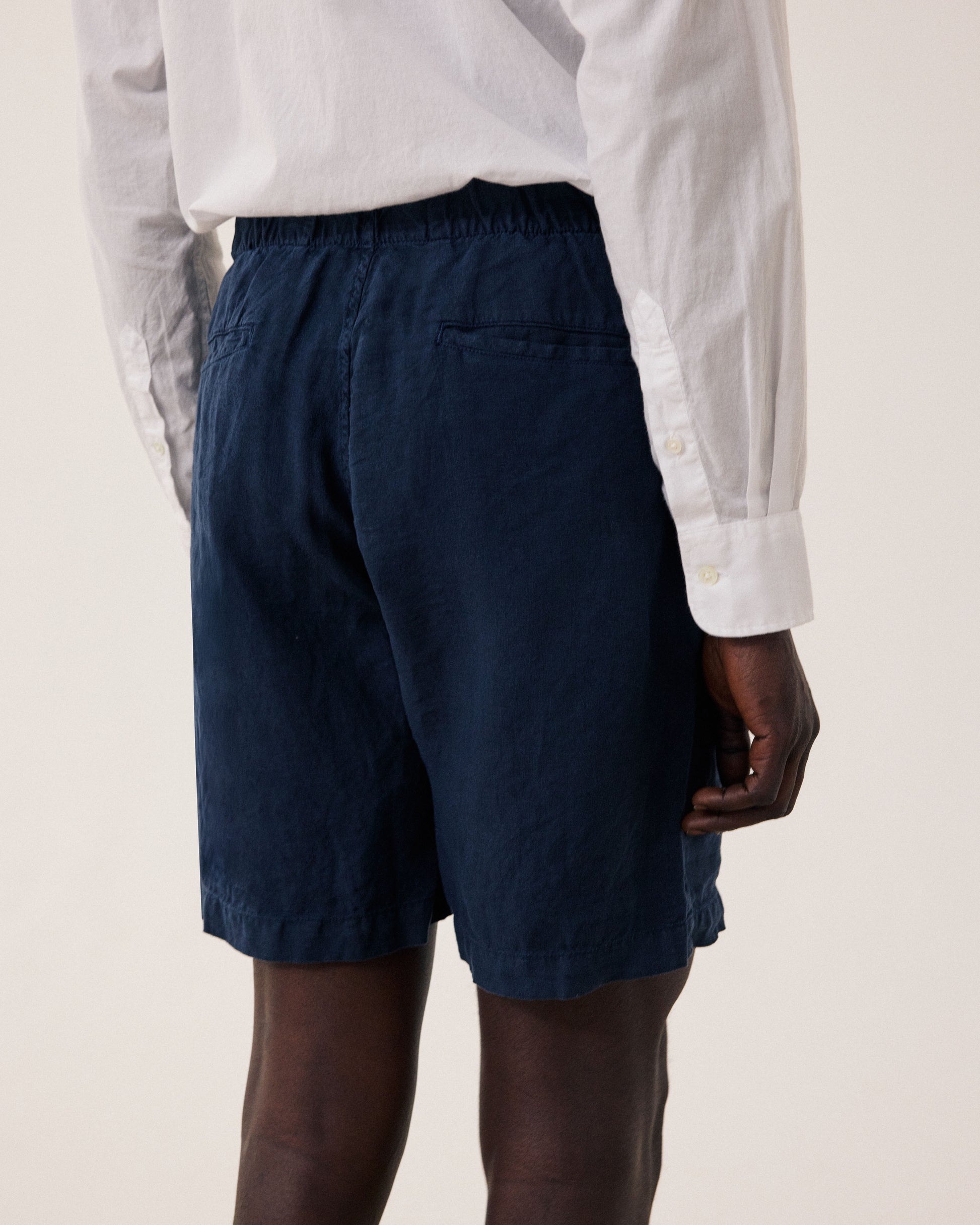 Short Homme en Lin Bleu Marine Joggy BF58100-59
