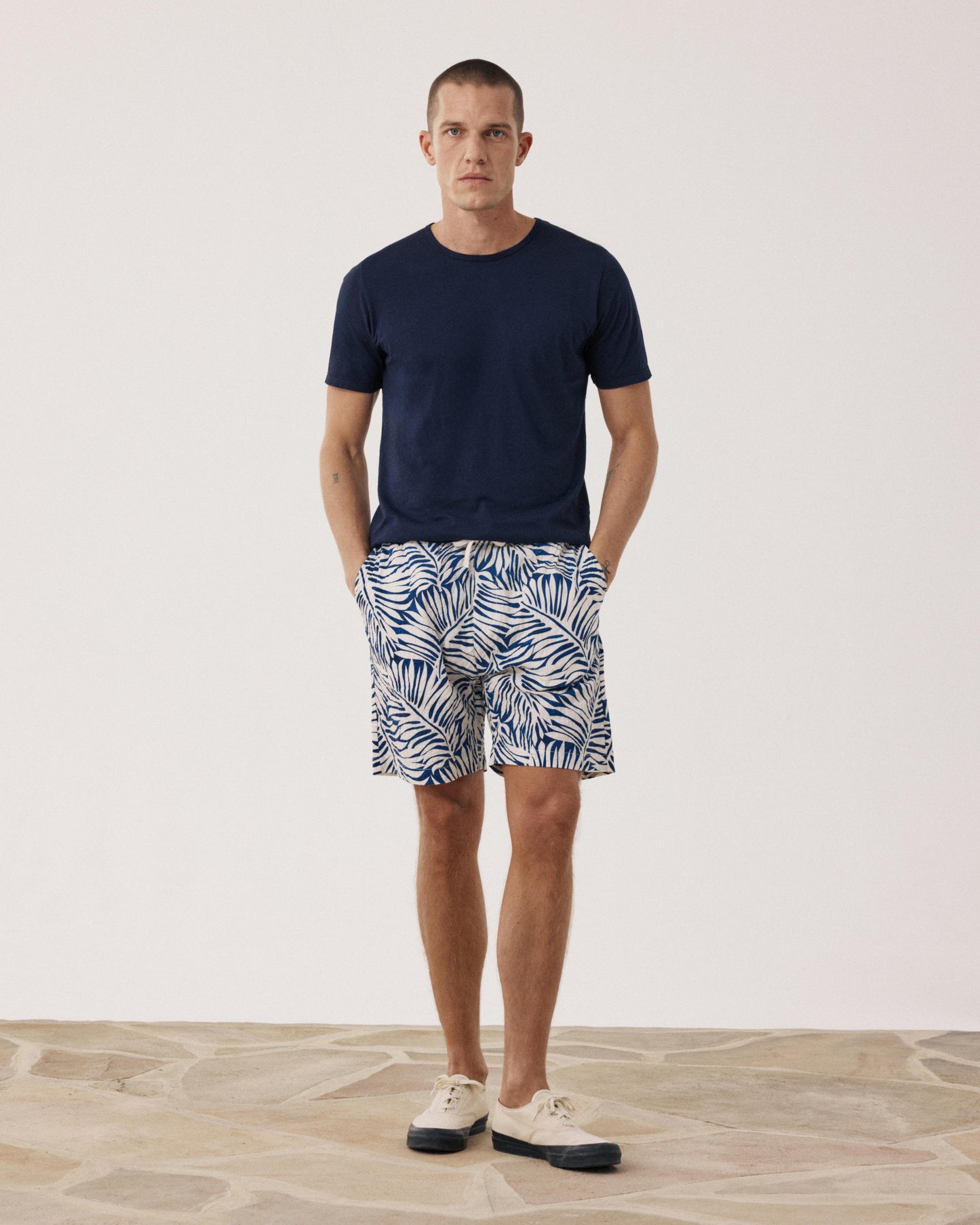 Men's Blue Tropical Print Cotton Shorts Joggy BF58108-01