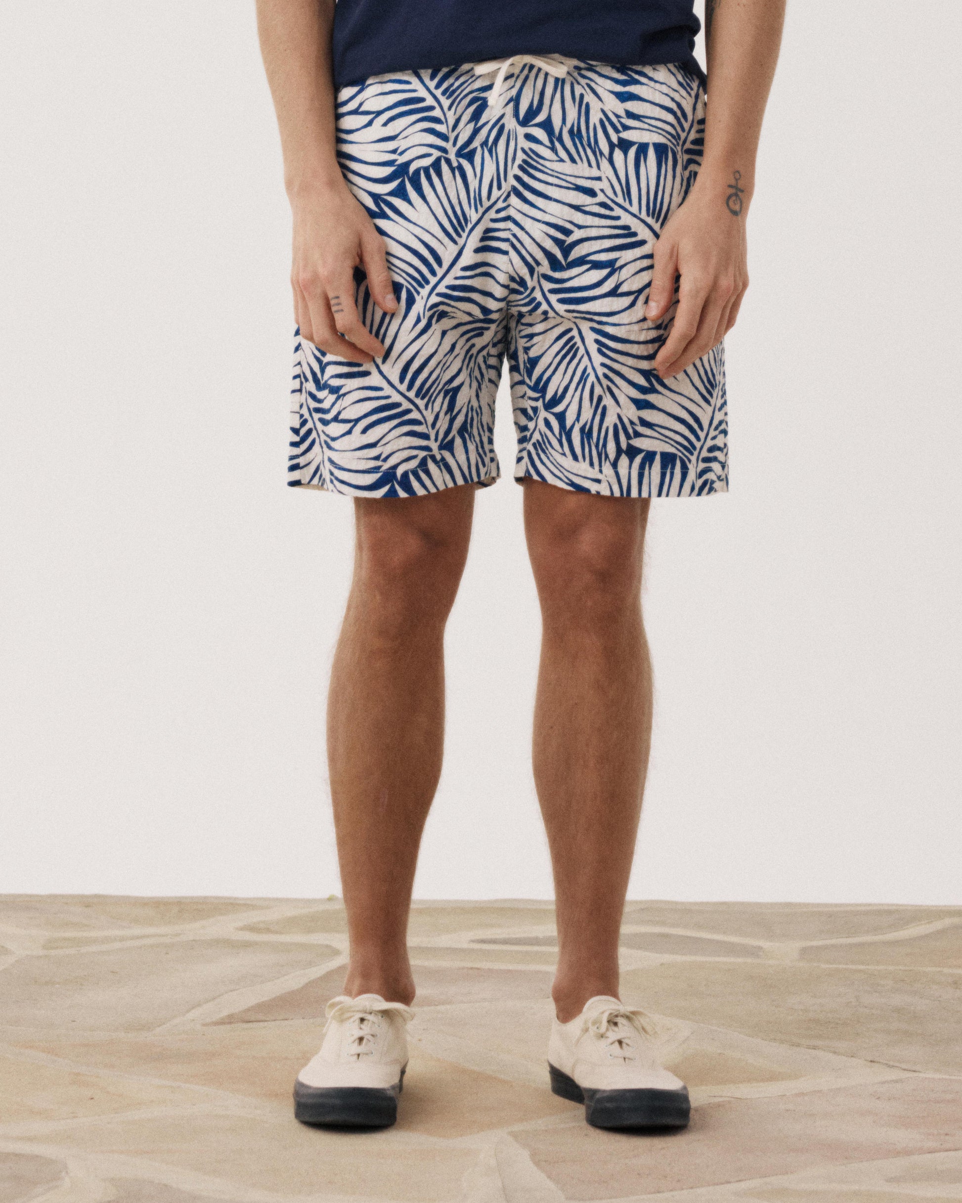 Men's Blue Tropical Print Cotton Shorts Joggy BF58108-01