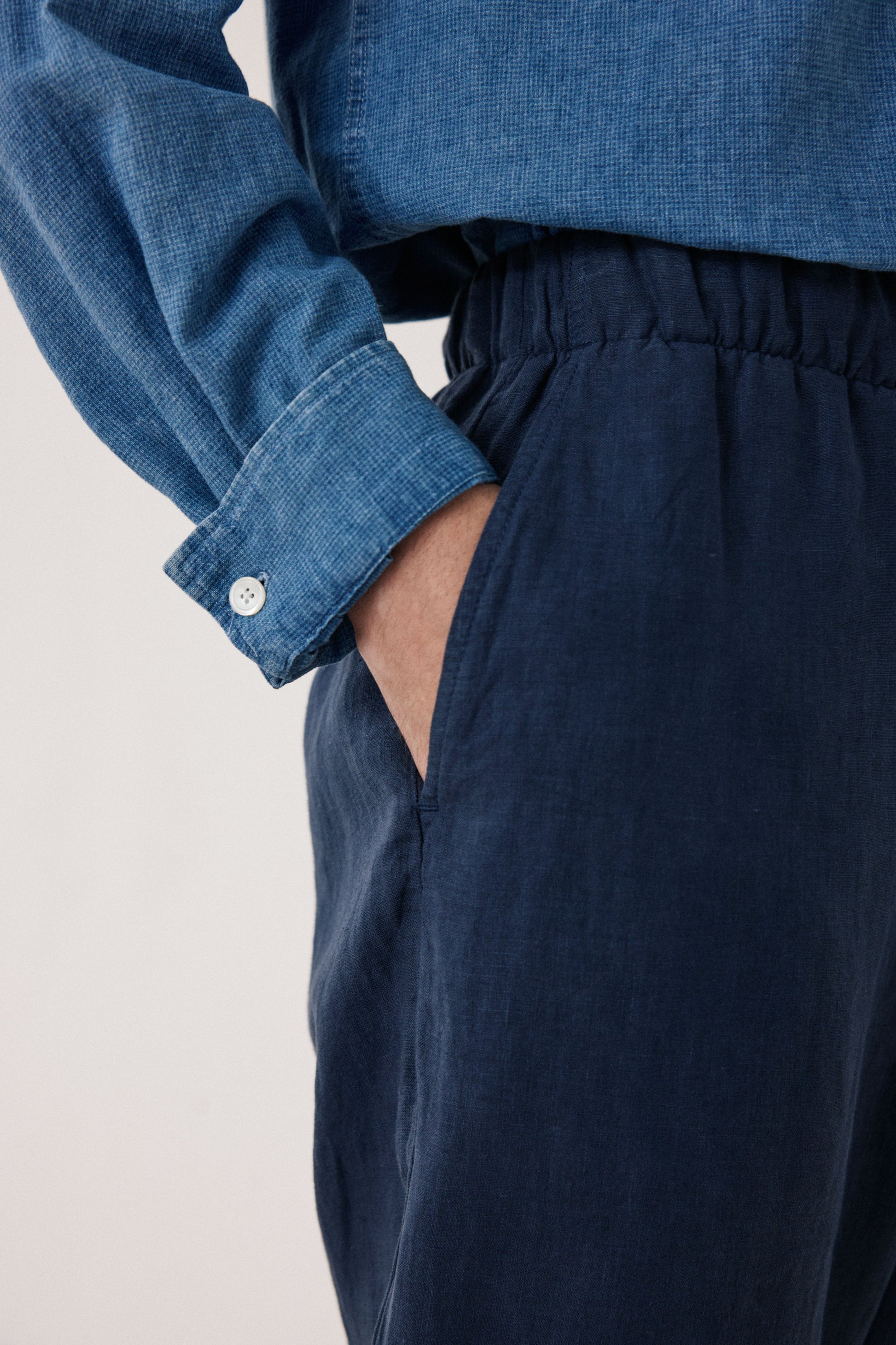 Pantalon Homme en Lin Bleu Marine Joggy BF59100-59