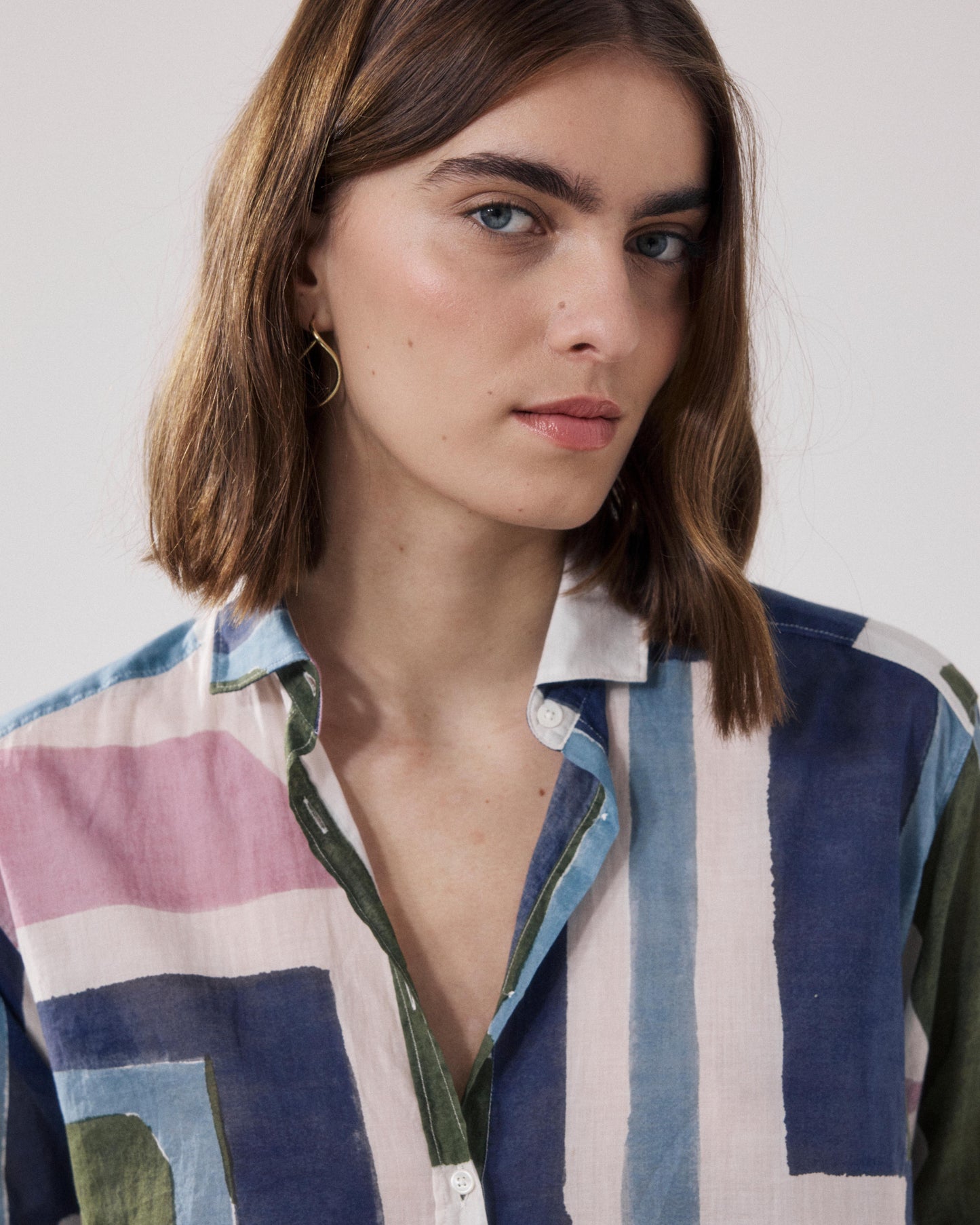 Women's Printed Cotton Shirt with White, Blue, and Beige Print Charlot BFCE631-02