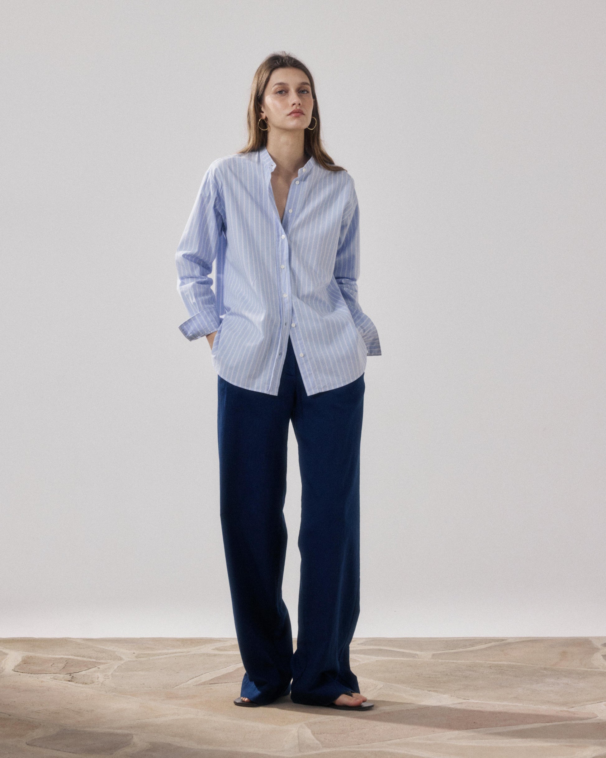 Chemise Femme en Coton Bleu Clair & Blanc Cristal