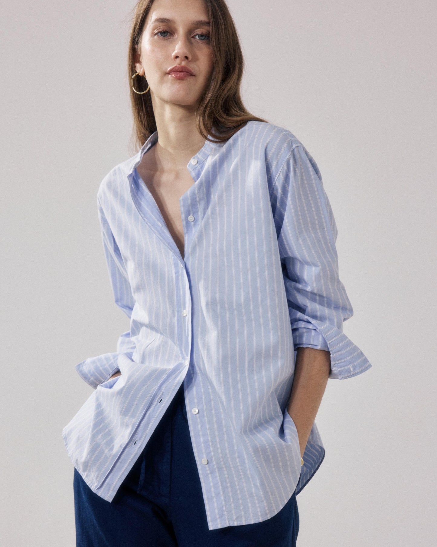 Chemise Femme en Coton Bleu Clair & Blanc Cristal