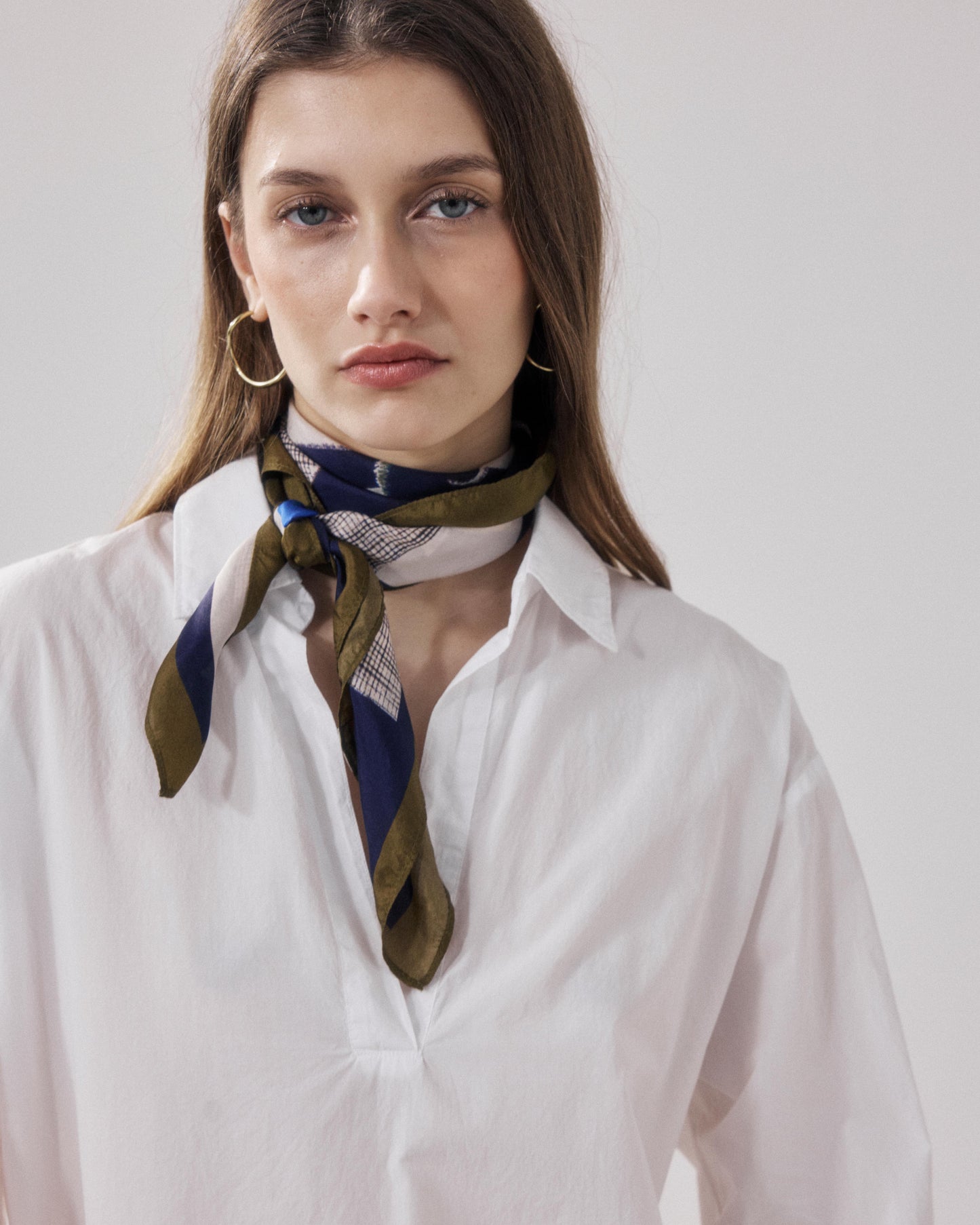 Bandana Femme en Soie Bleu Marine Japan