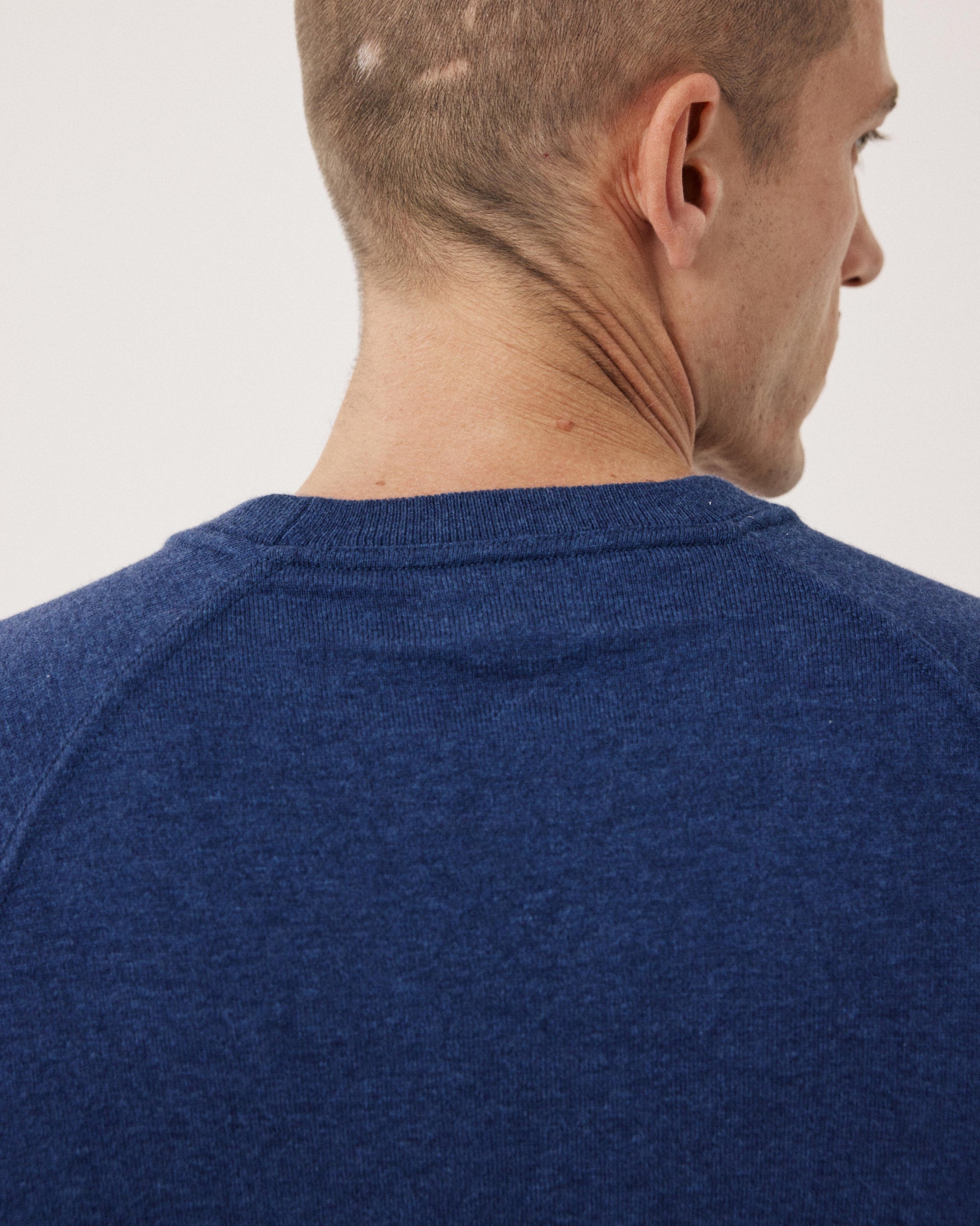 Jersey de hombre de algodón Supima & Cachemira azul índigo Sweat BFP9314-02