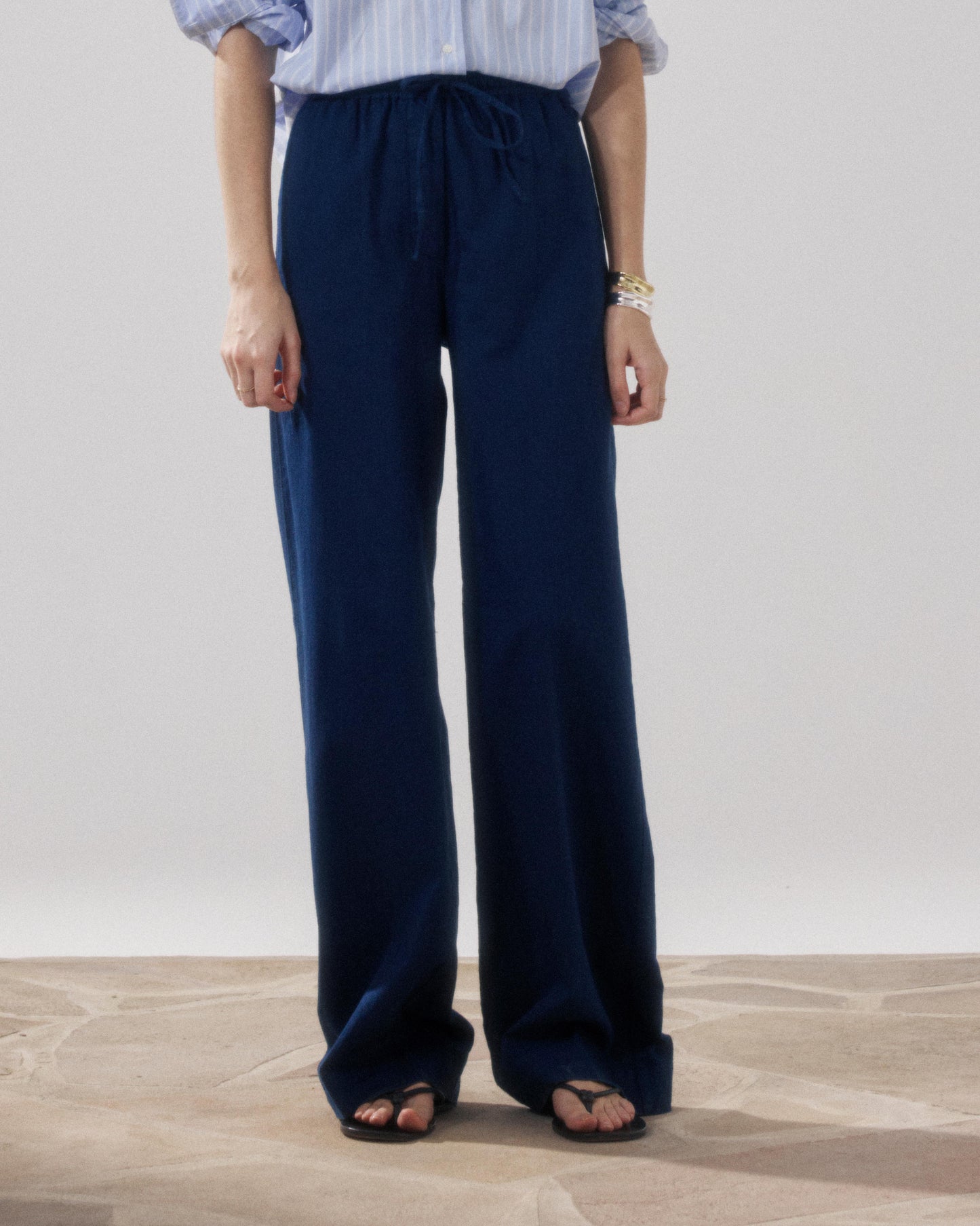 Pantalones de mujer en sarga de algodón azul noche Pulam BFPT604-43