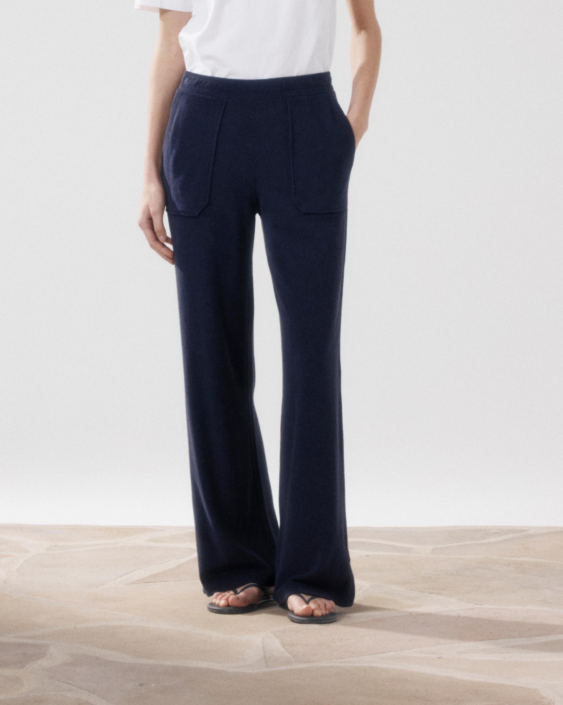 Pantalon Femme en Eponge Bleu Nuit Tipia