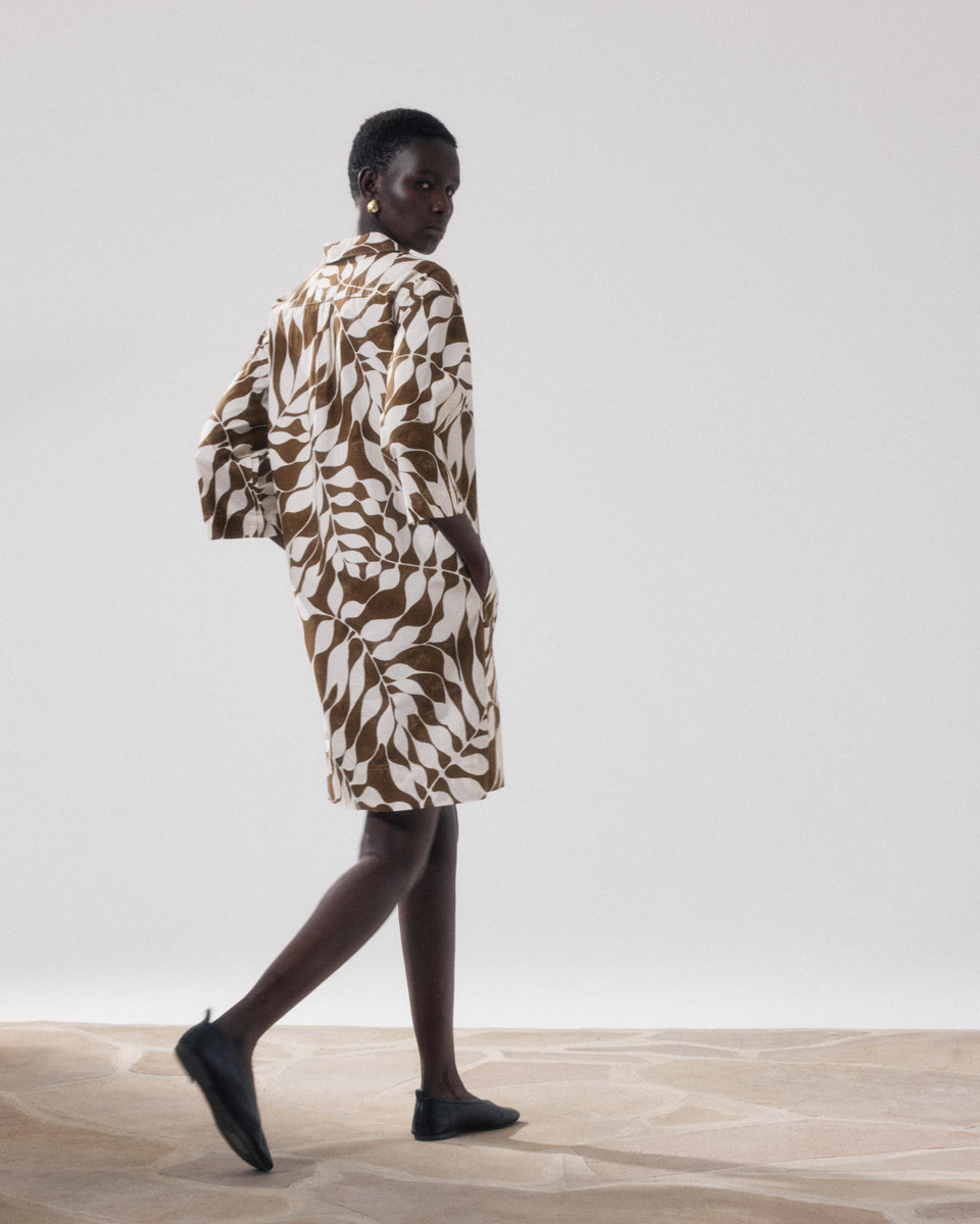 Ralli Women's White & Brown Leaves Print Cotton Dresses - Image principale