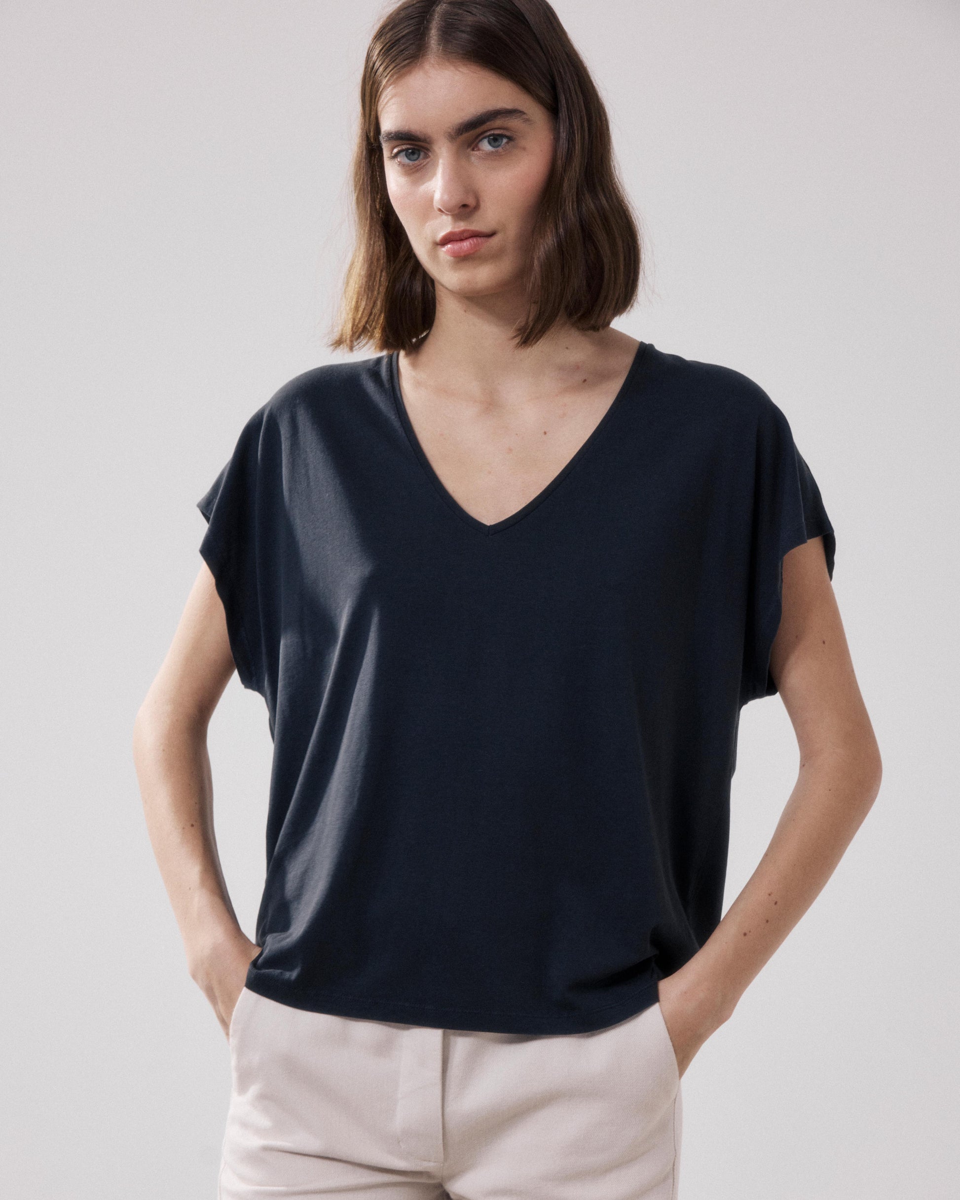 T-Shirt Femme en Lyocell & Coton Noir Tokiyo