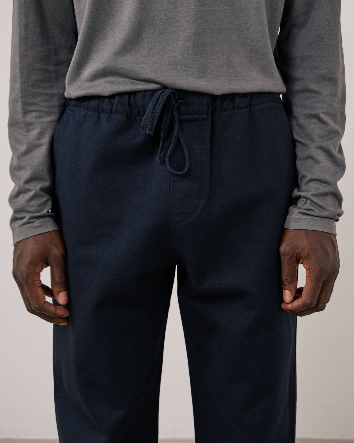 Pantalon Homme en Chino Bleu Marine Joggy