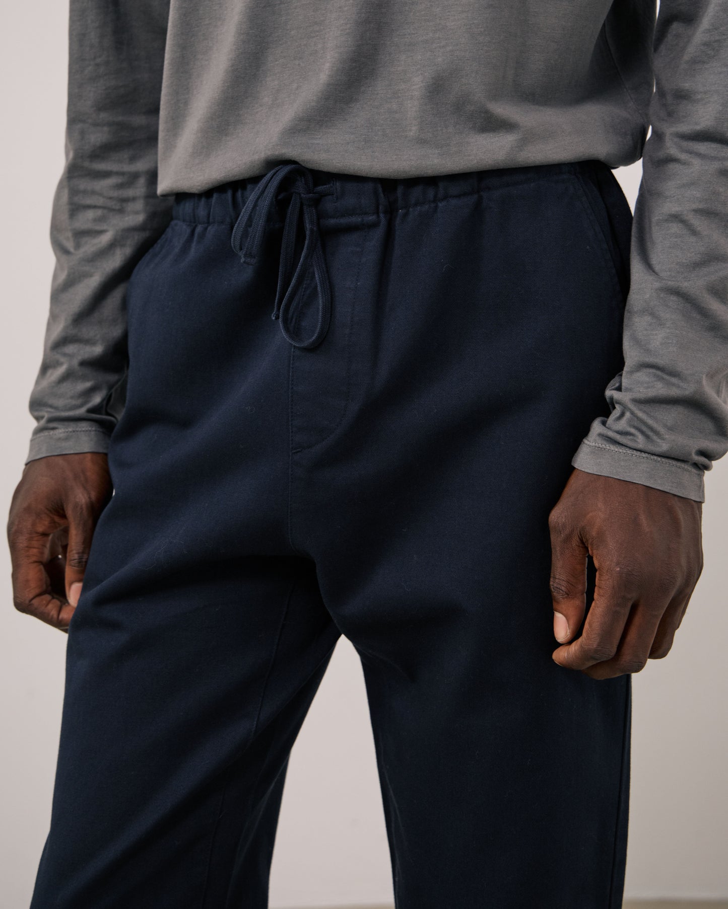 Pantalon Homme en Chino Bleu Marine Joggy