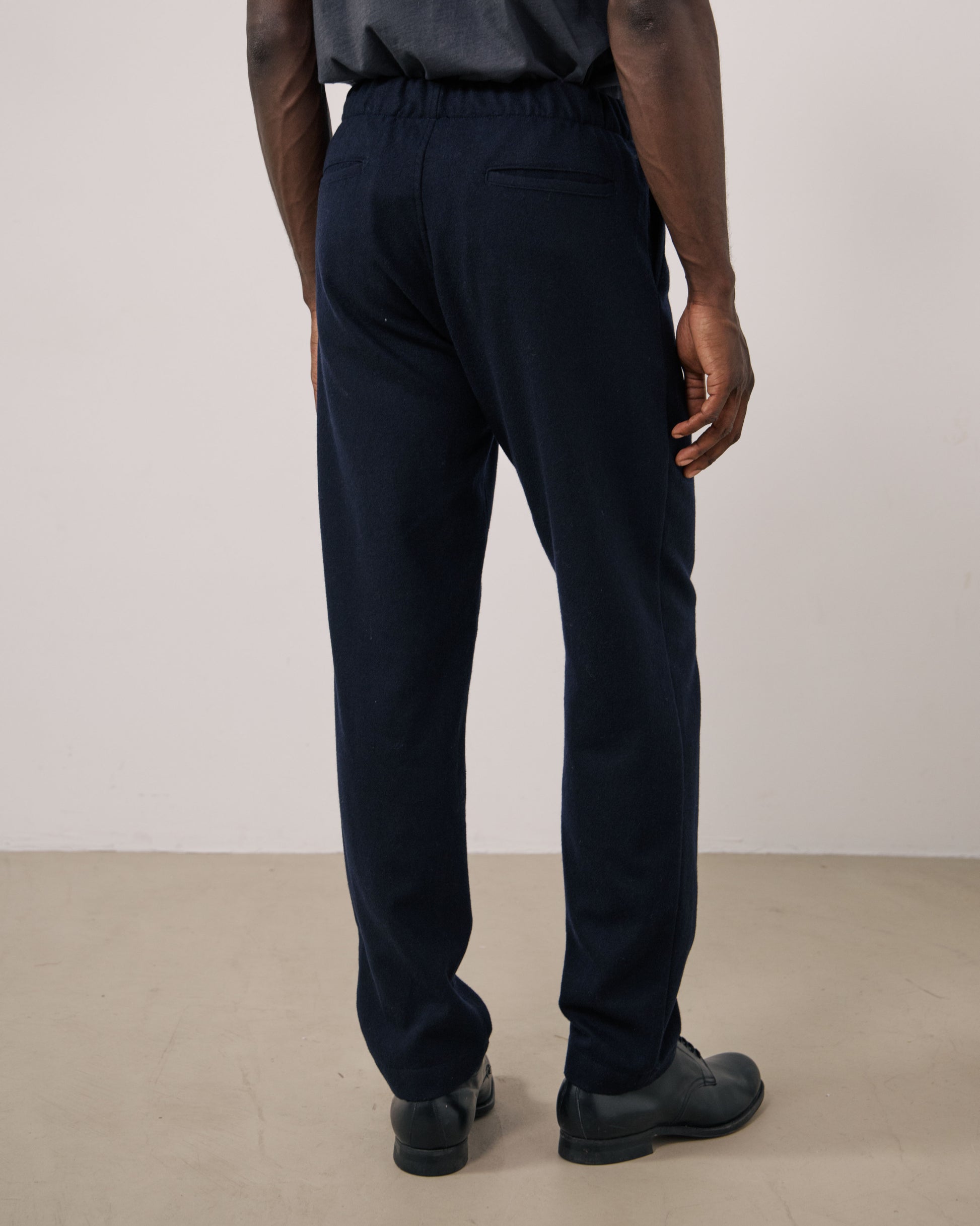 Pantalon Homme en Flanelle de laine Bleu Marine Joggy