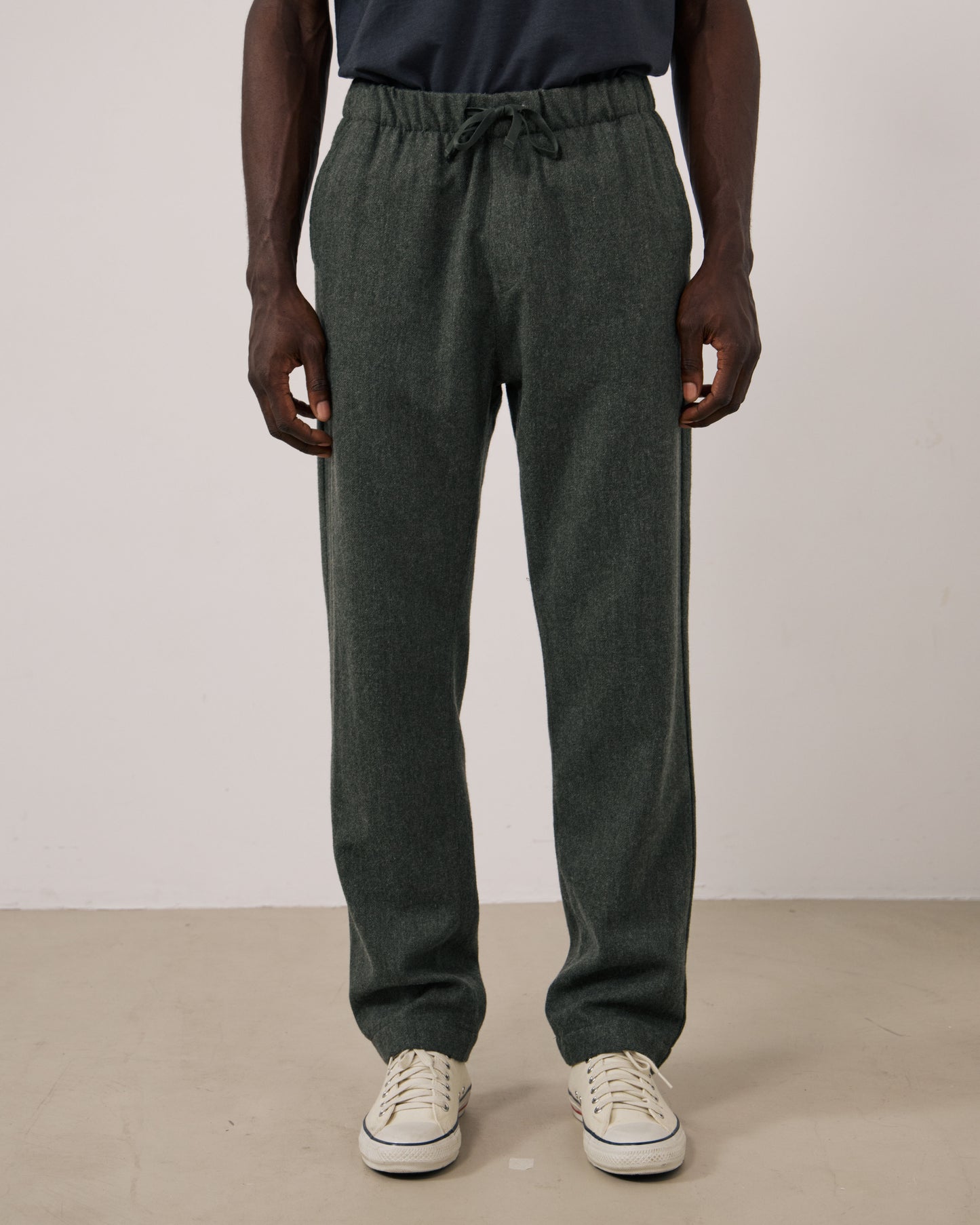 Pantalon Homme en Flanelle de laine Vert Militaire Joggy
