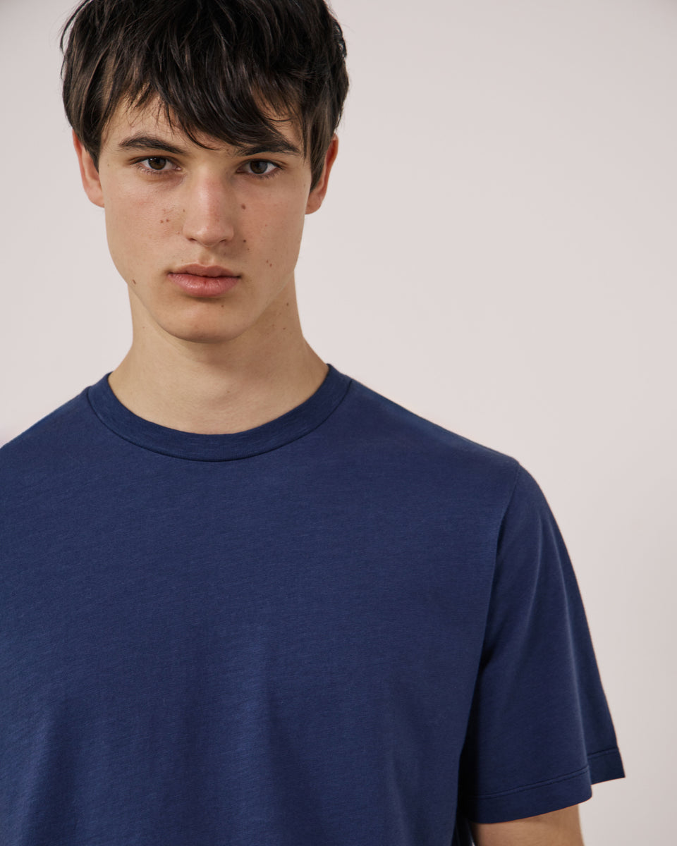 Camiseta de algodón flameado azul marino para hombre Crew - Image 3