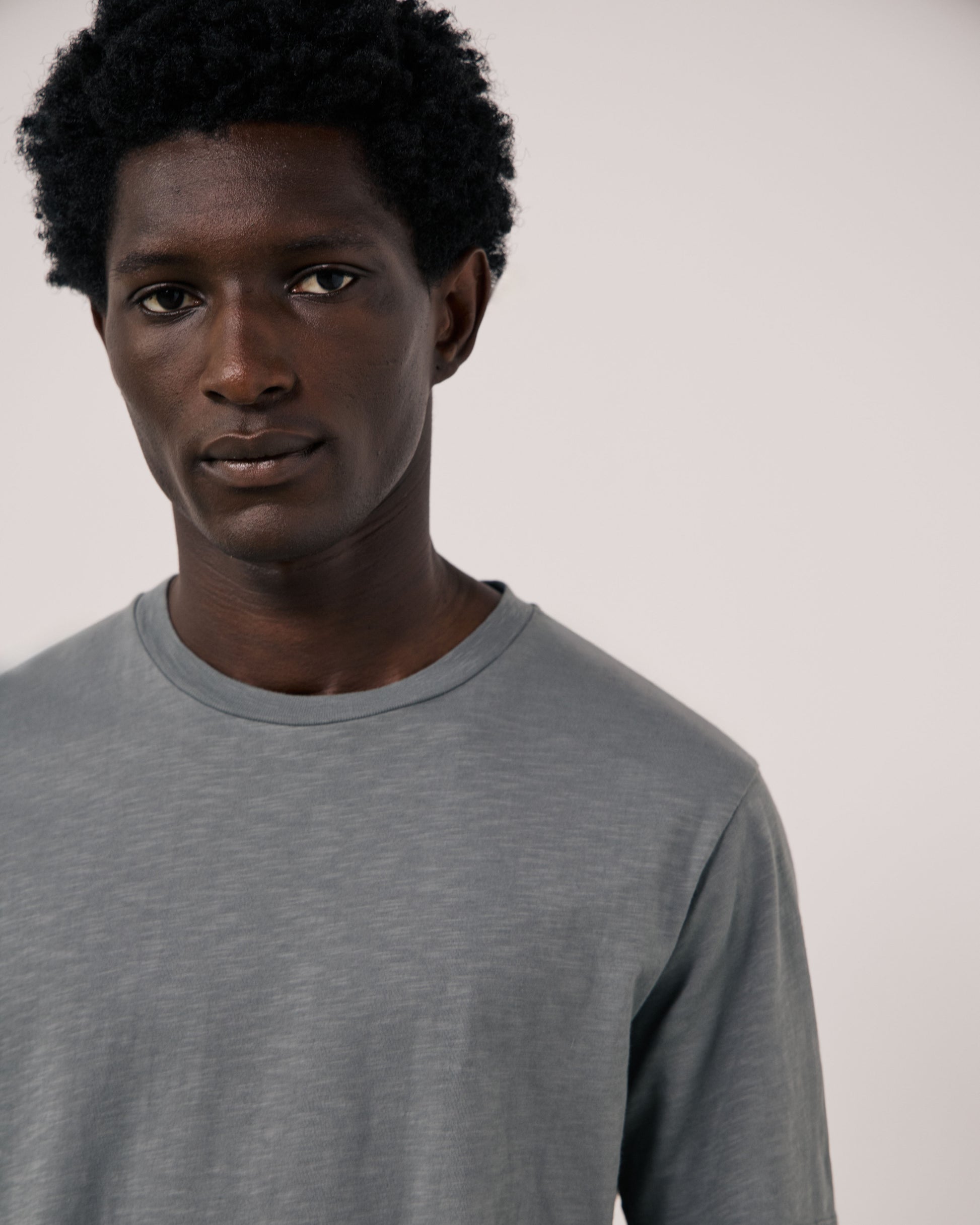 T-shirt Homme en Coton Slub Vert de gris Crew