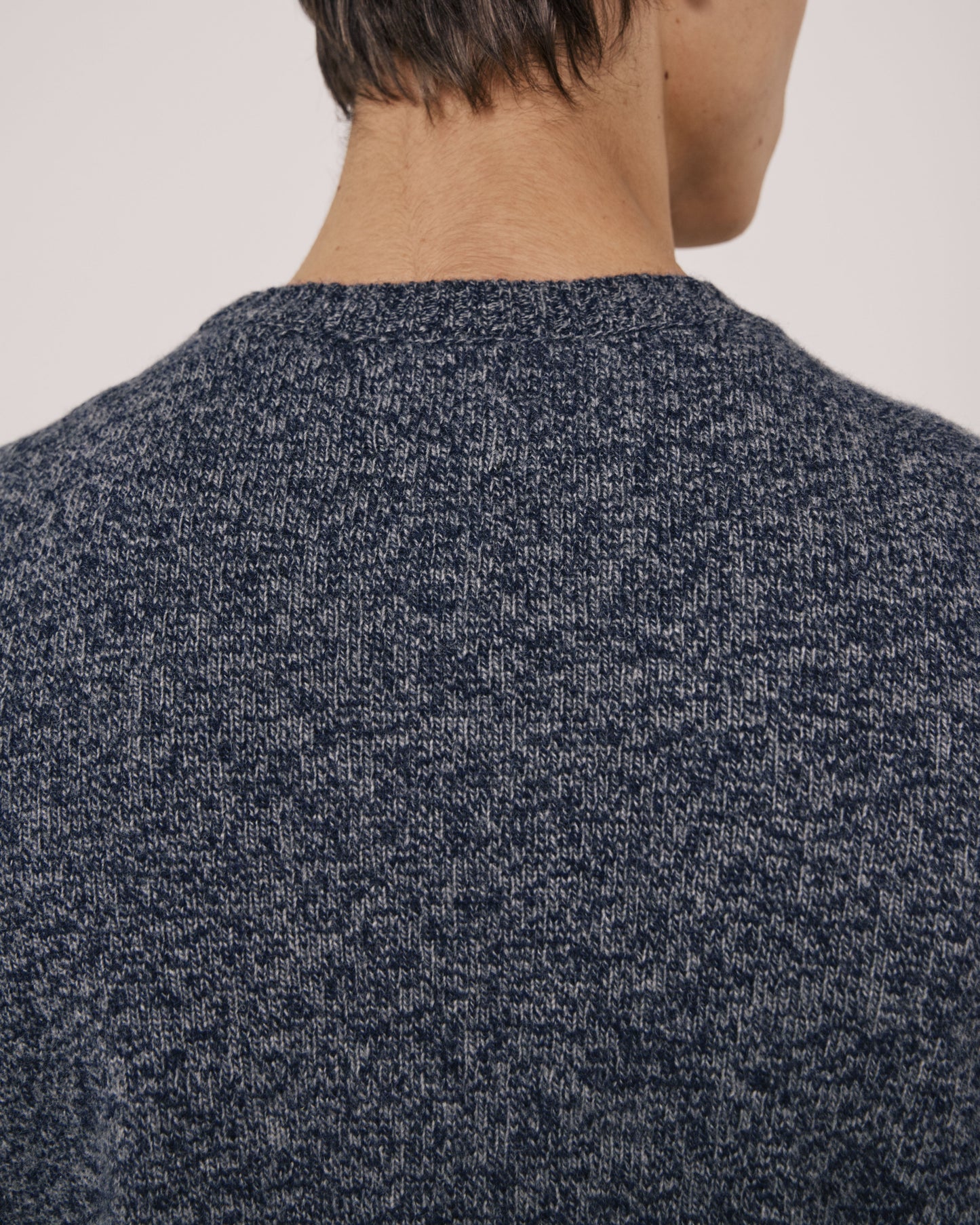 Pull Homme en Laine Mérinos Extrafine Bleu Marine Seamless Crew