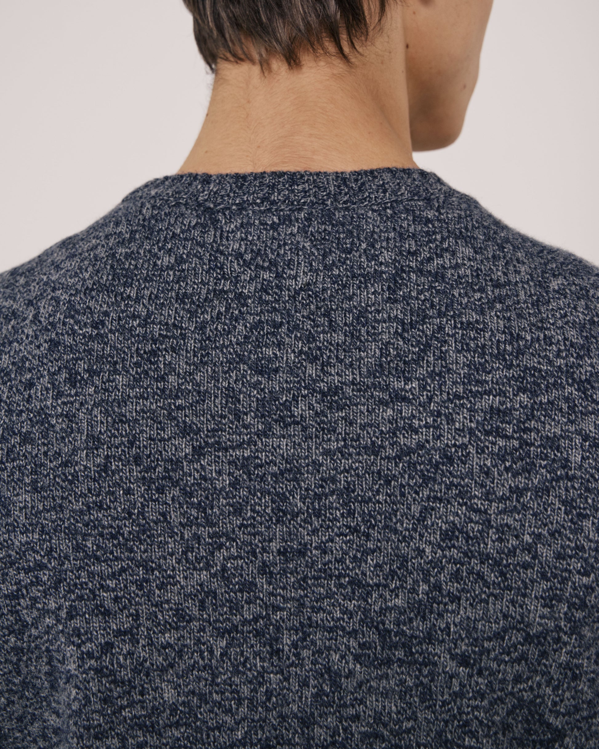 Pull Homme en Laine Mérinos Extrafine Bleu Marine Seamless Crew