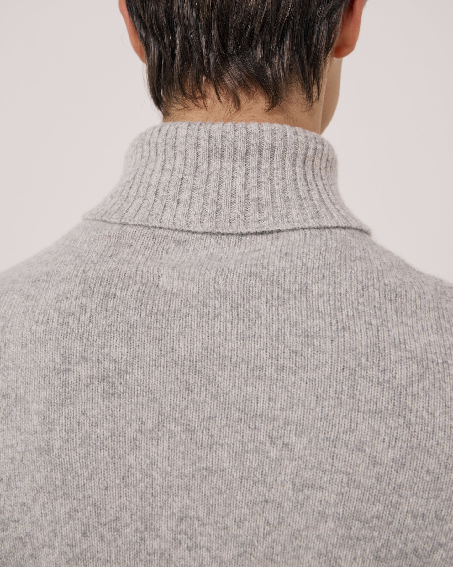 Pull Homme en Laine Mérinos Extrafine Gris Seamless Roll Neck