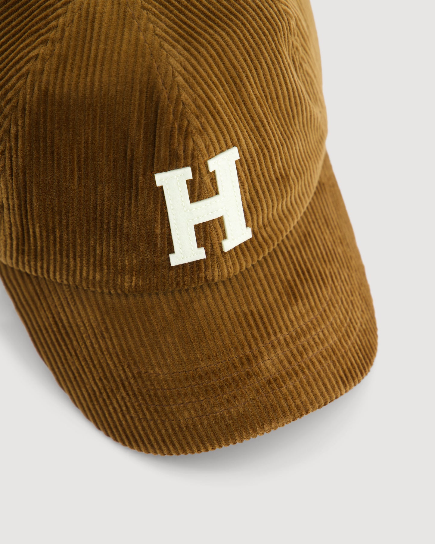 Casquette Femme en Velours Côtelé Caramel