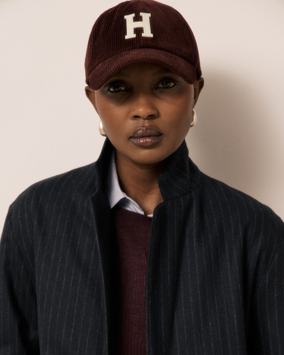Casquette Femme en Velours Côtelé Bordeaux - Image 2