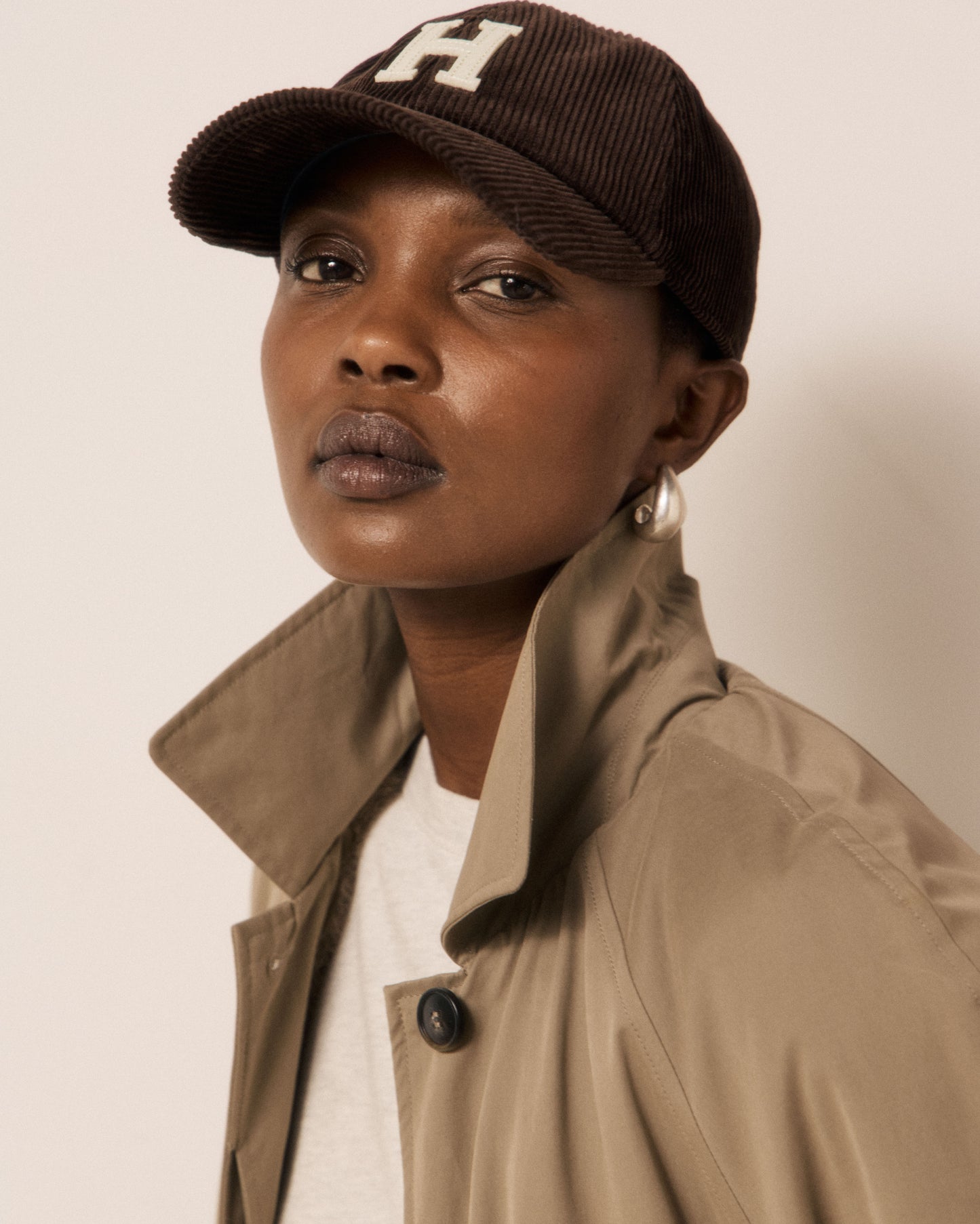Casquette Femme en Velours Côtelé Chocolat