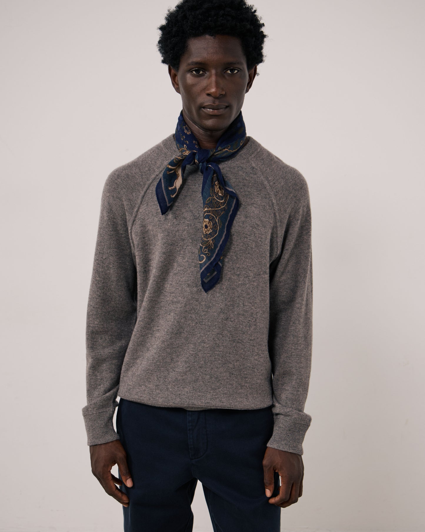 Echarpe Homme en Laine Bleu Marine Bandana