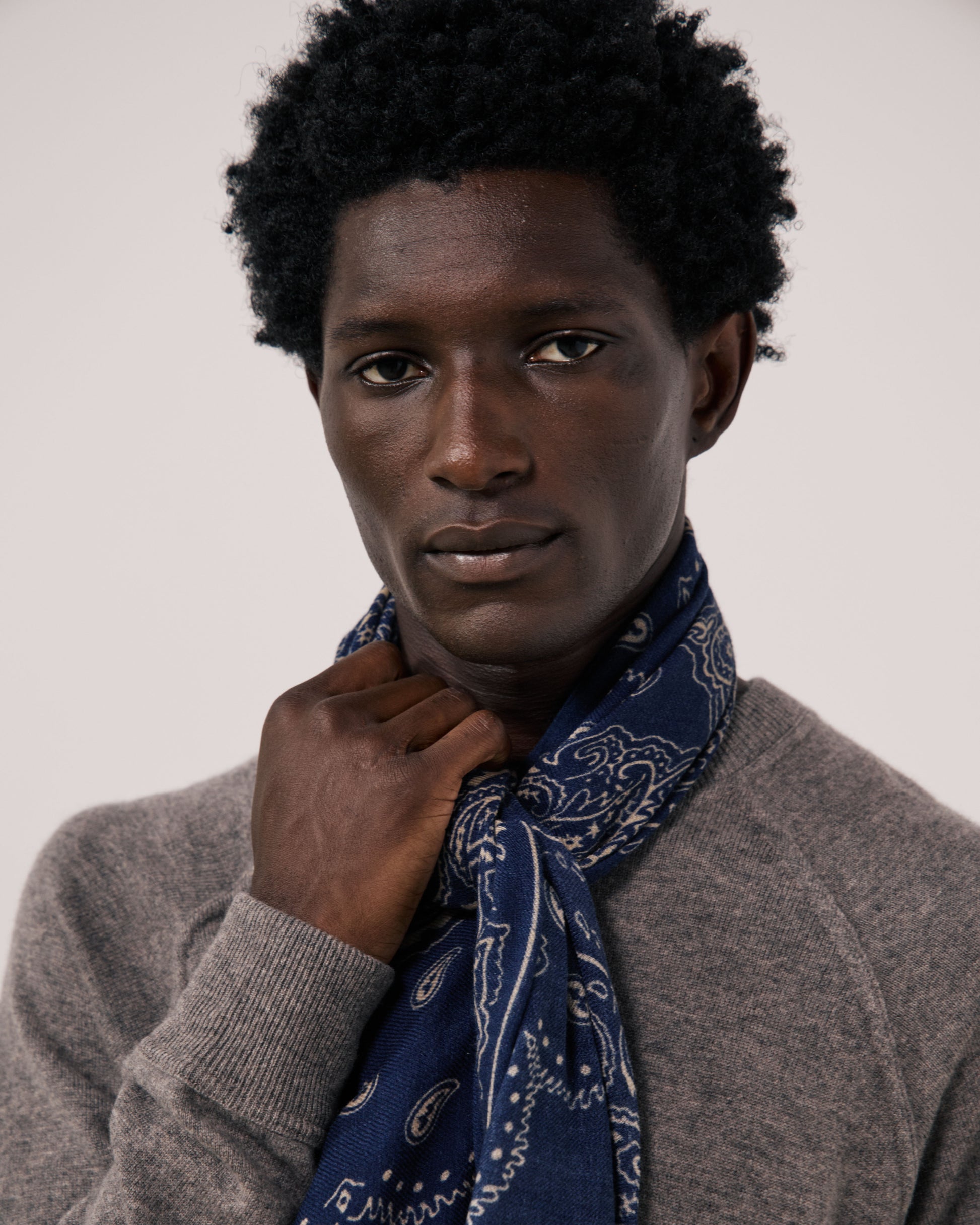 Echarpe Homme en Laine imprimée Paisley Bleu Marine Bandana