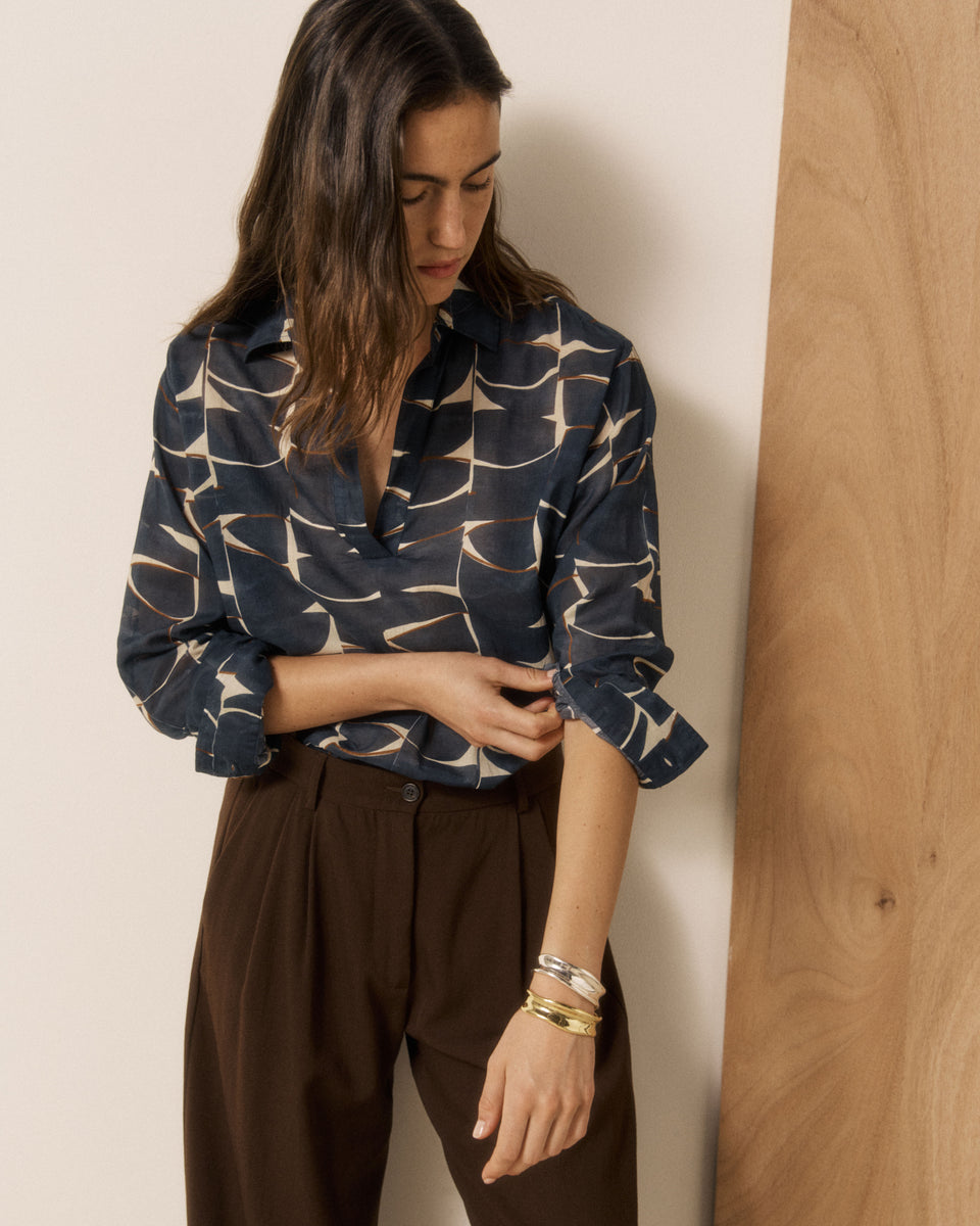 Blouse Femme en Coton imprimé Feuilles Bleu Nuit Chorus - Image principale